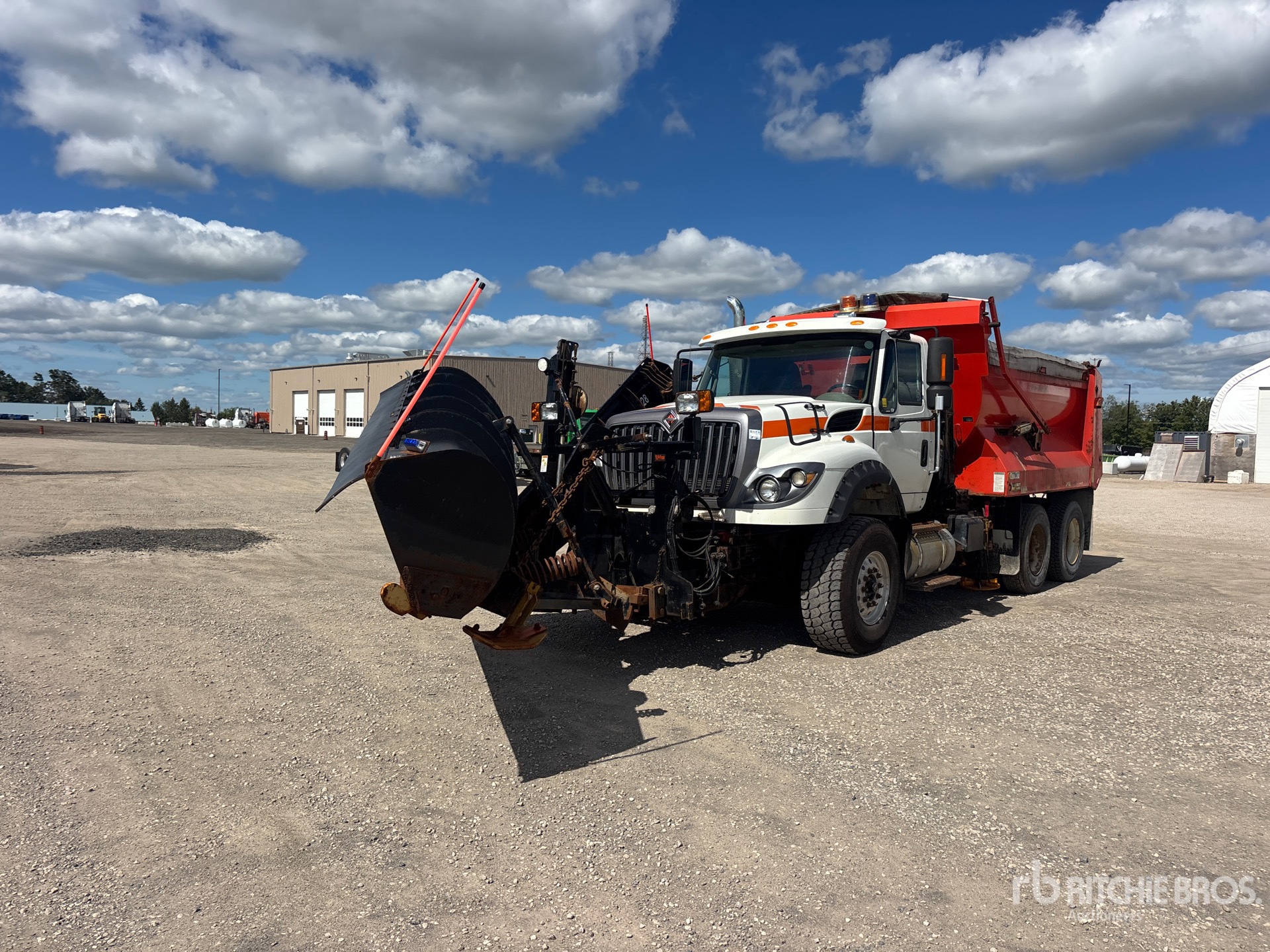 2015 International 7600