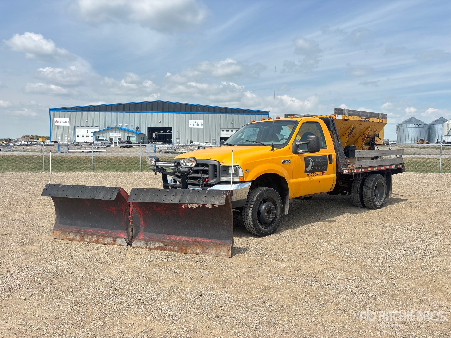 Photo of 2004 Ford F-550