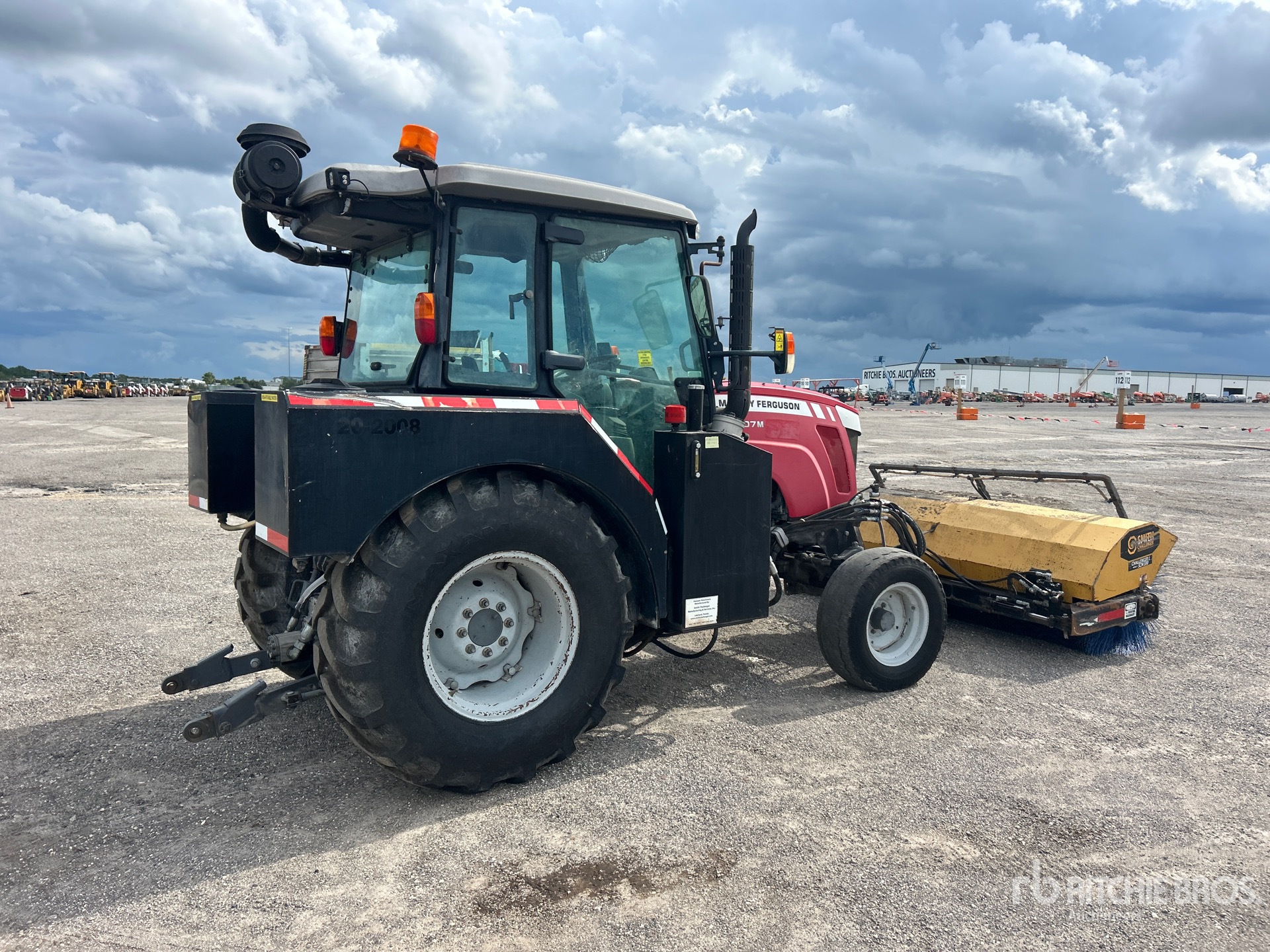 2020 Massey Ferguson 4607M