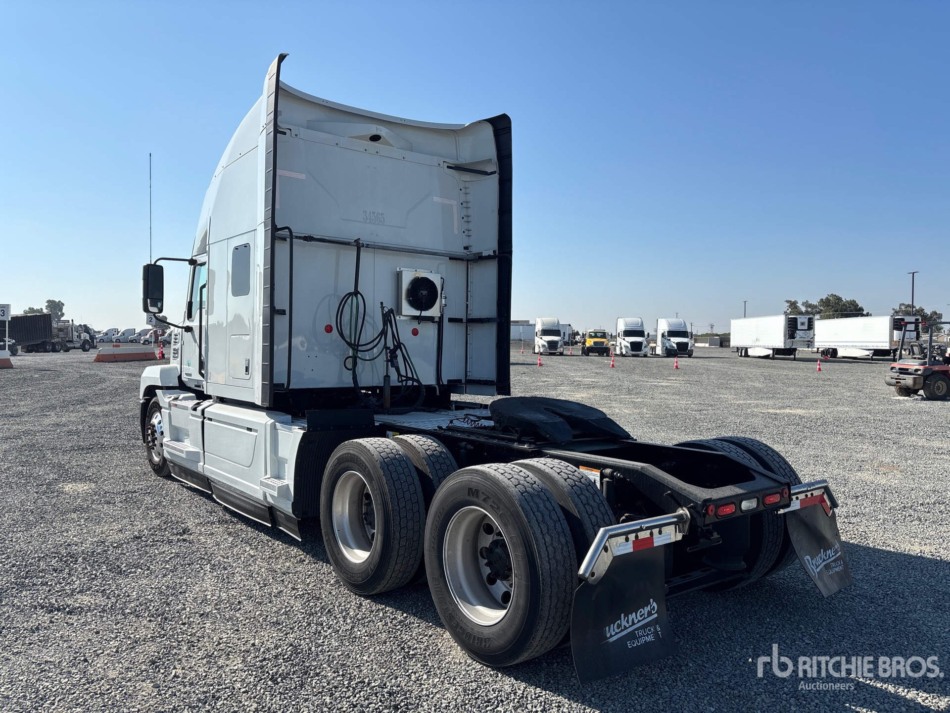 2022 Mack AN64T