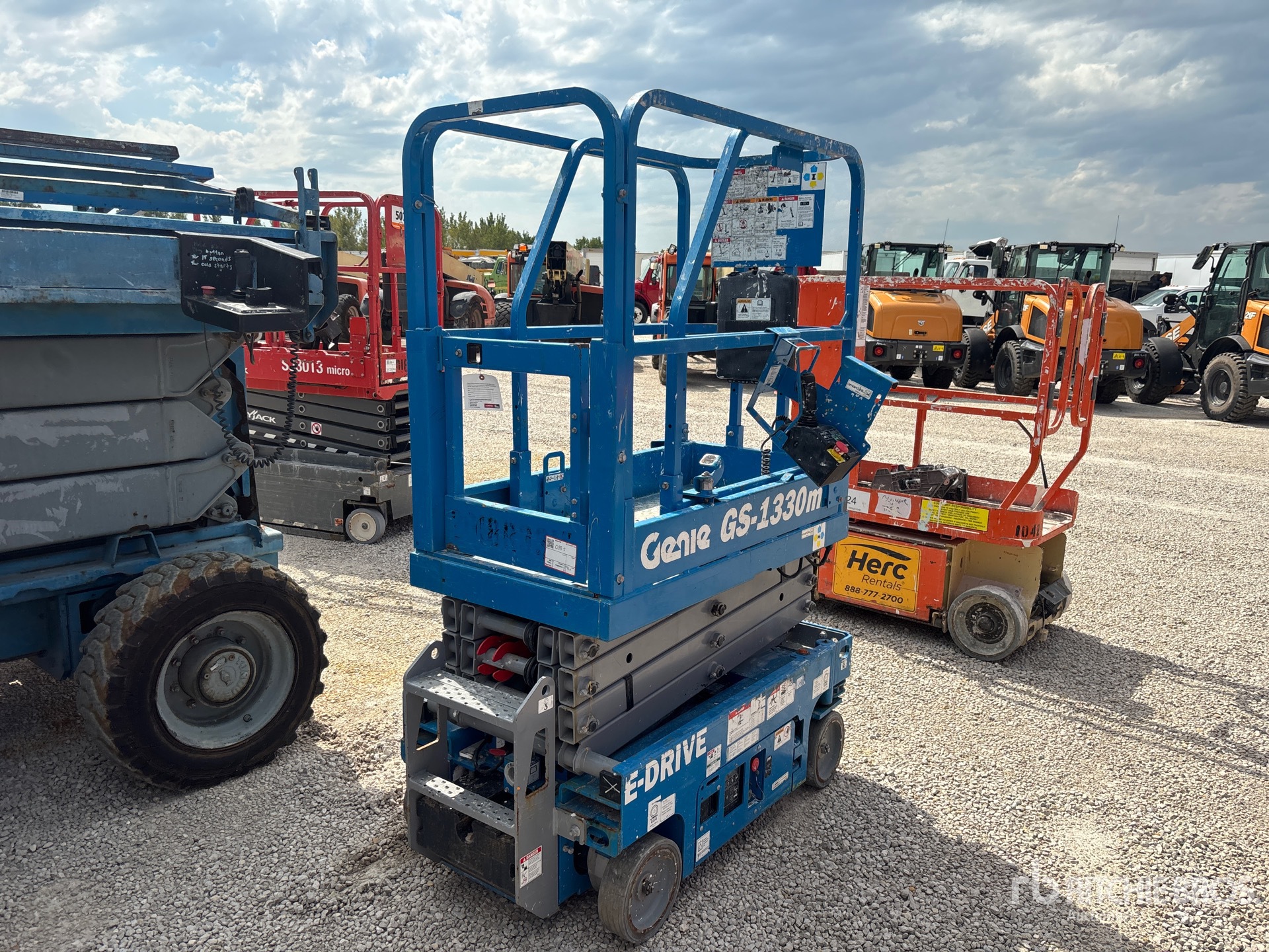 2020 Genie GS-1330M