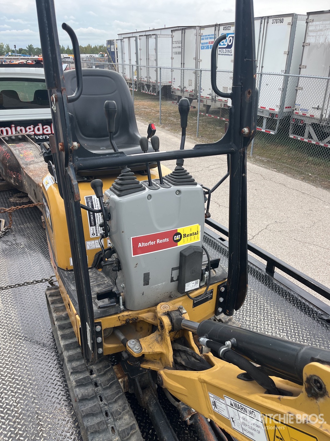 2019 Caterpillar 300.9D