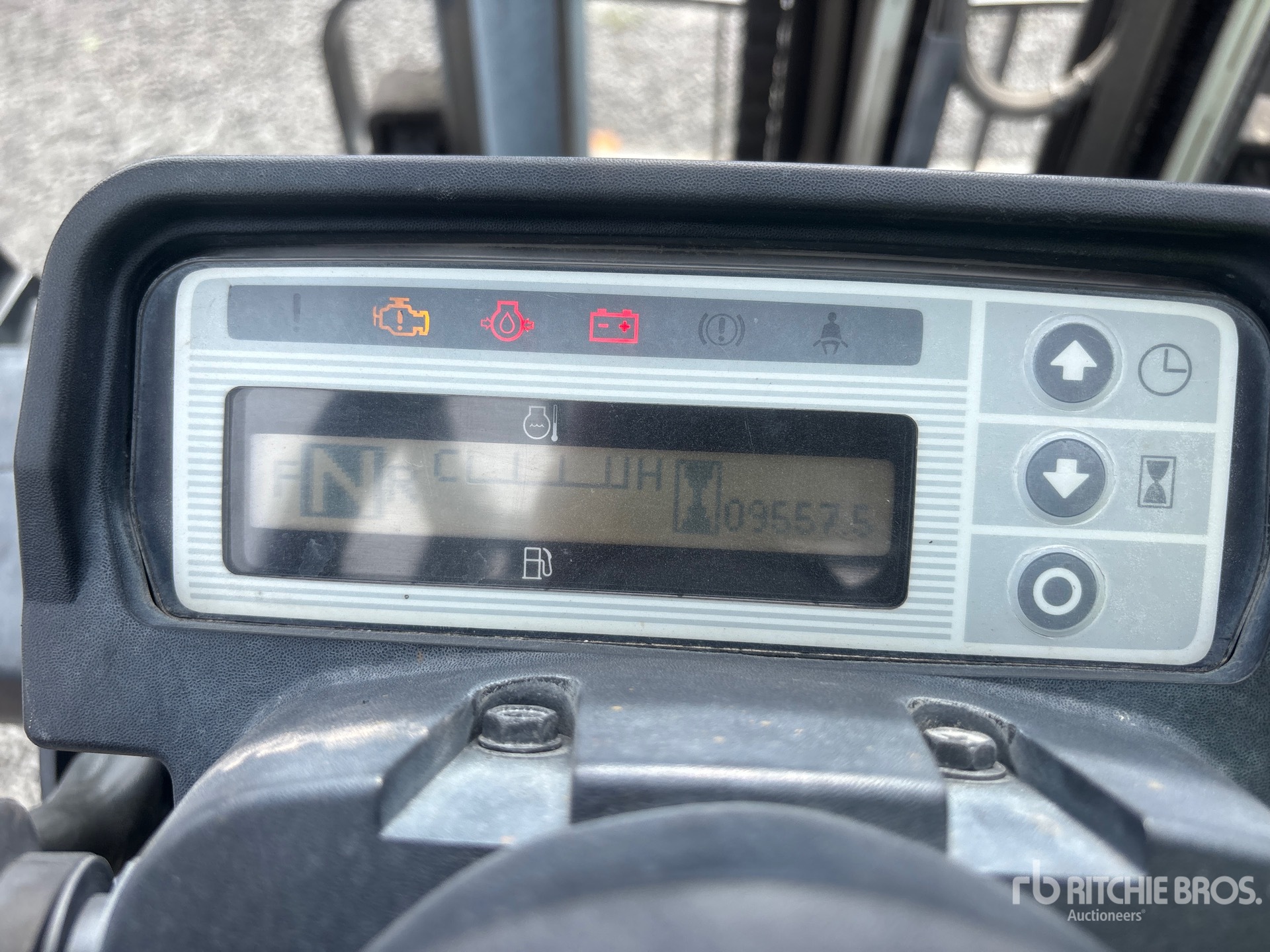 2013 Nissan 6000