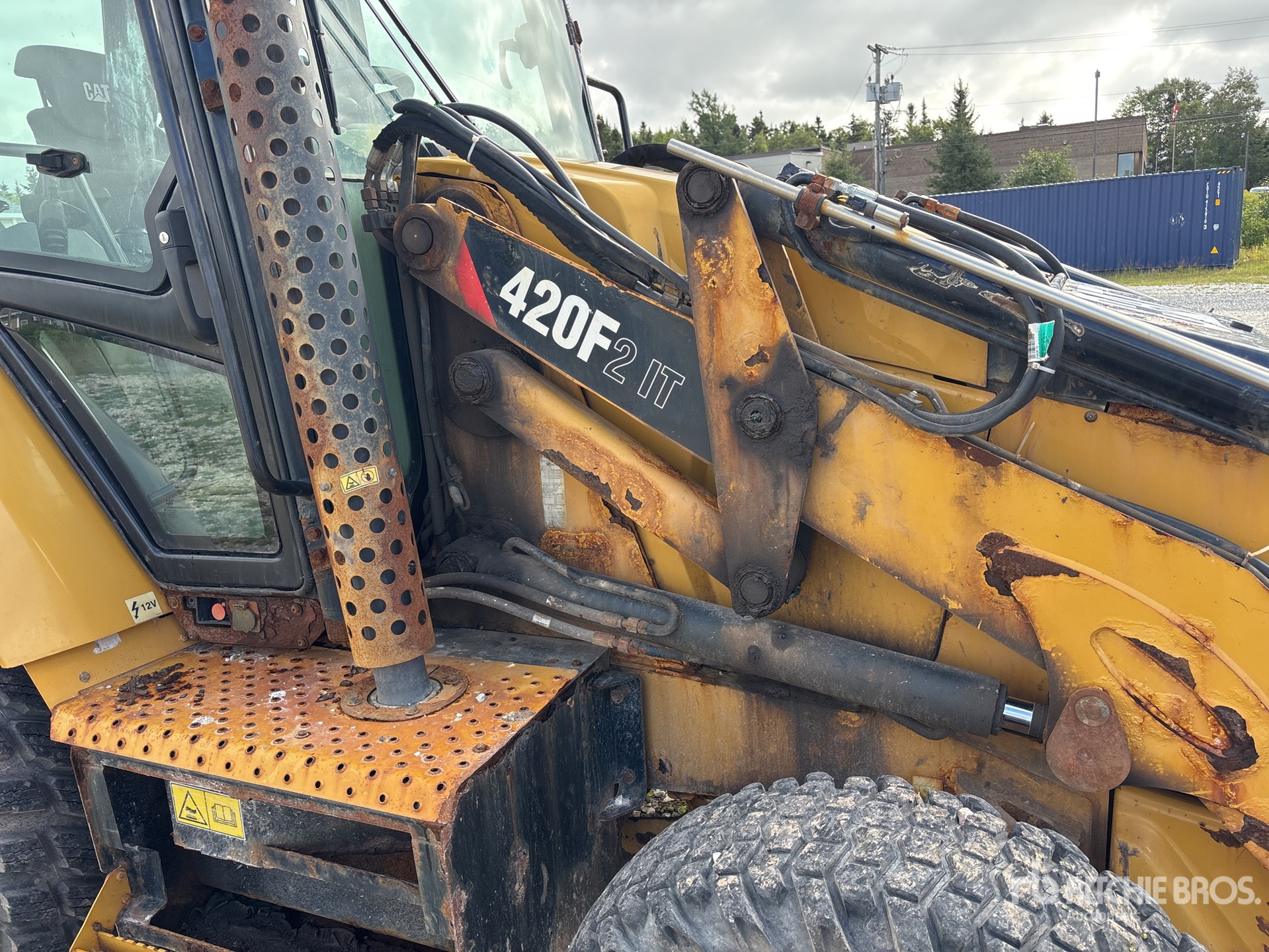 2016 Caterpillar 420F2 IT