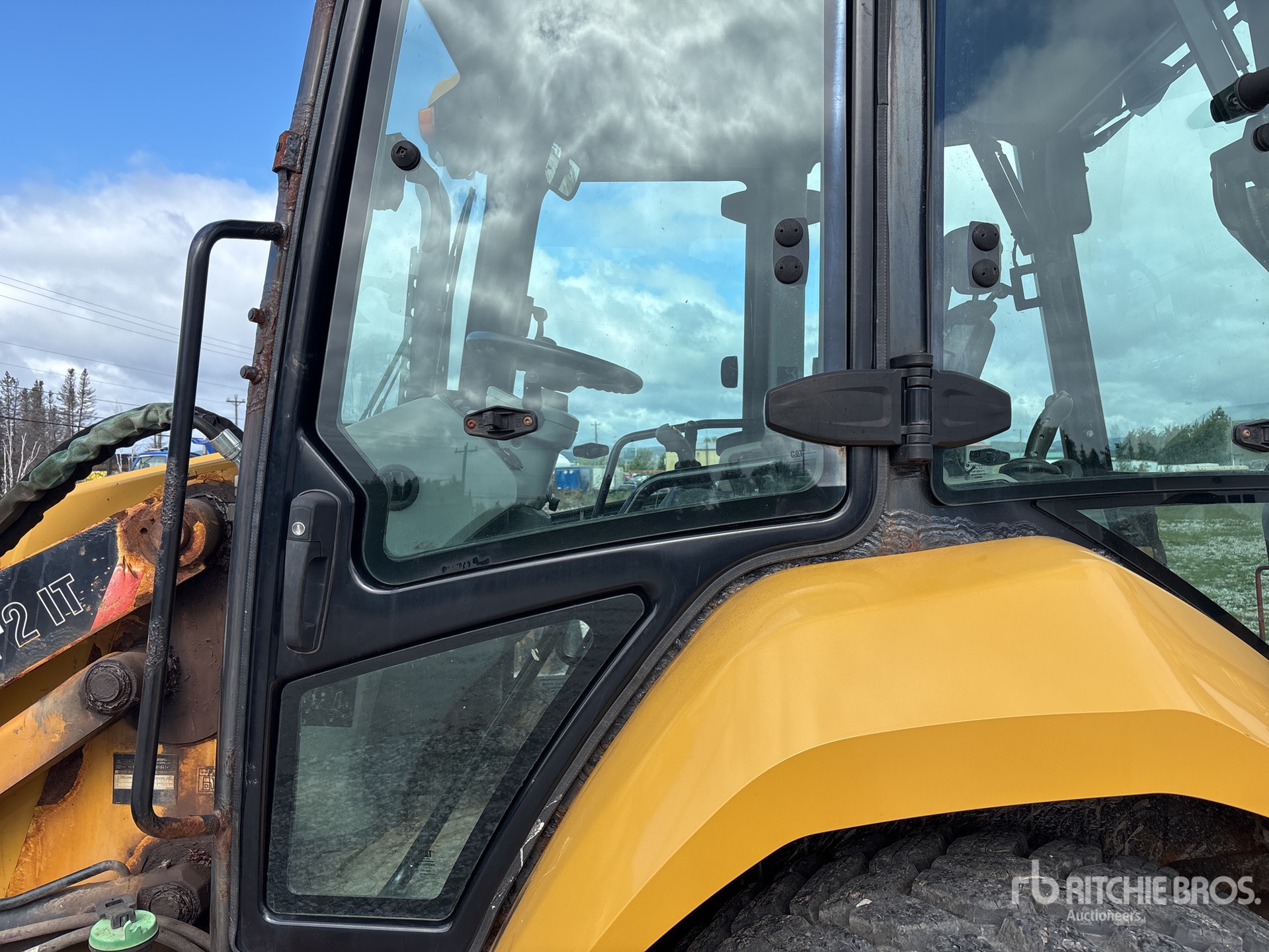2016 Caterpillar 420F2 IT