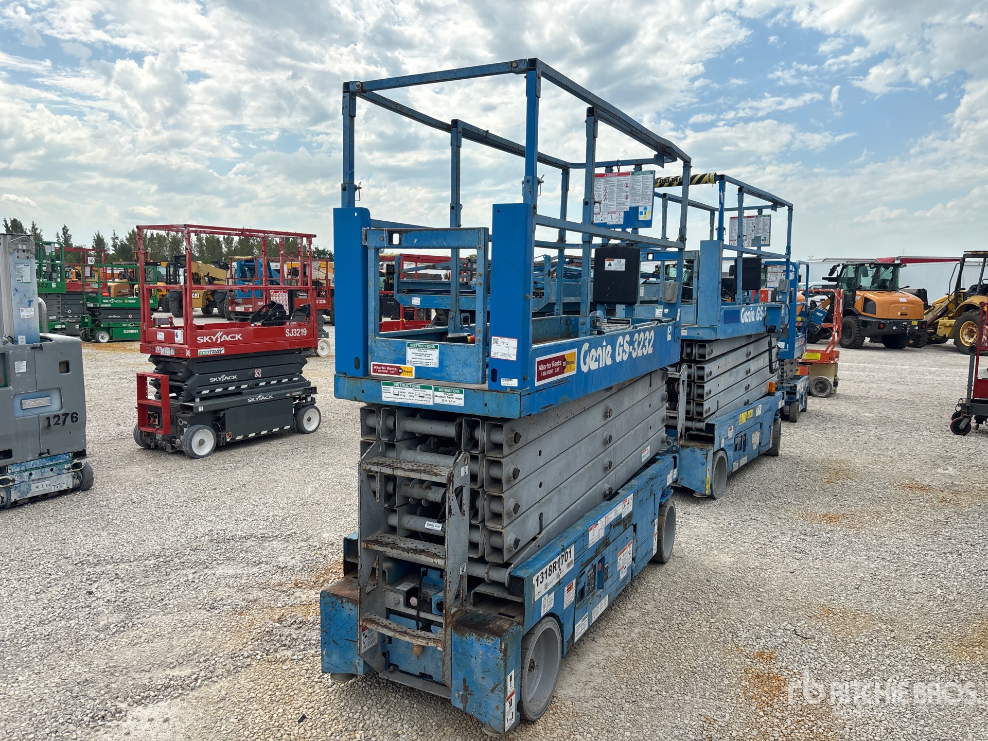 2013 Genie GS-3232