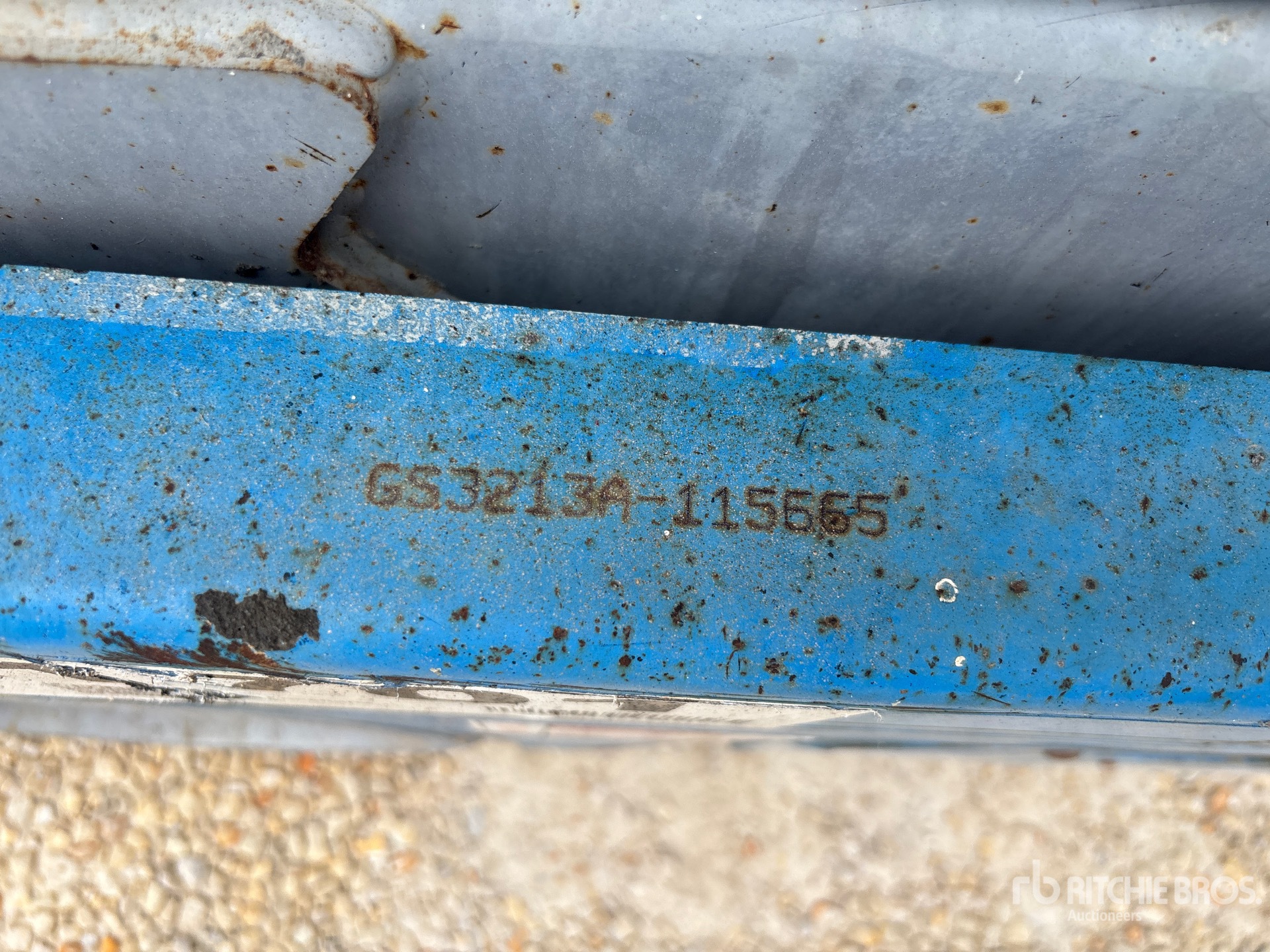 2013 Genie GS-3232
