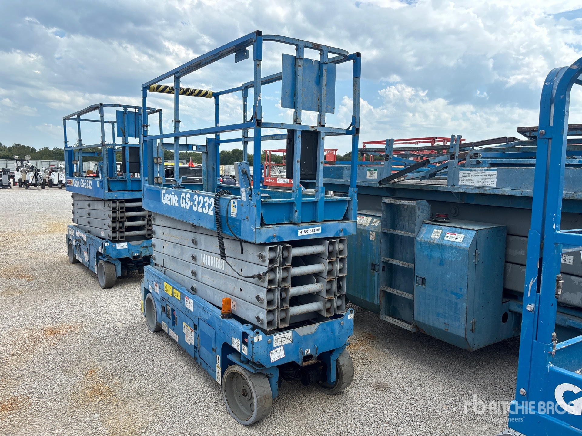 2014 Genie GS-3232