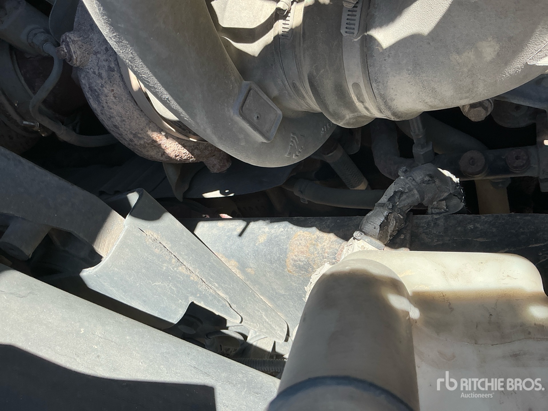 2019 International RH613