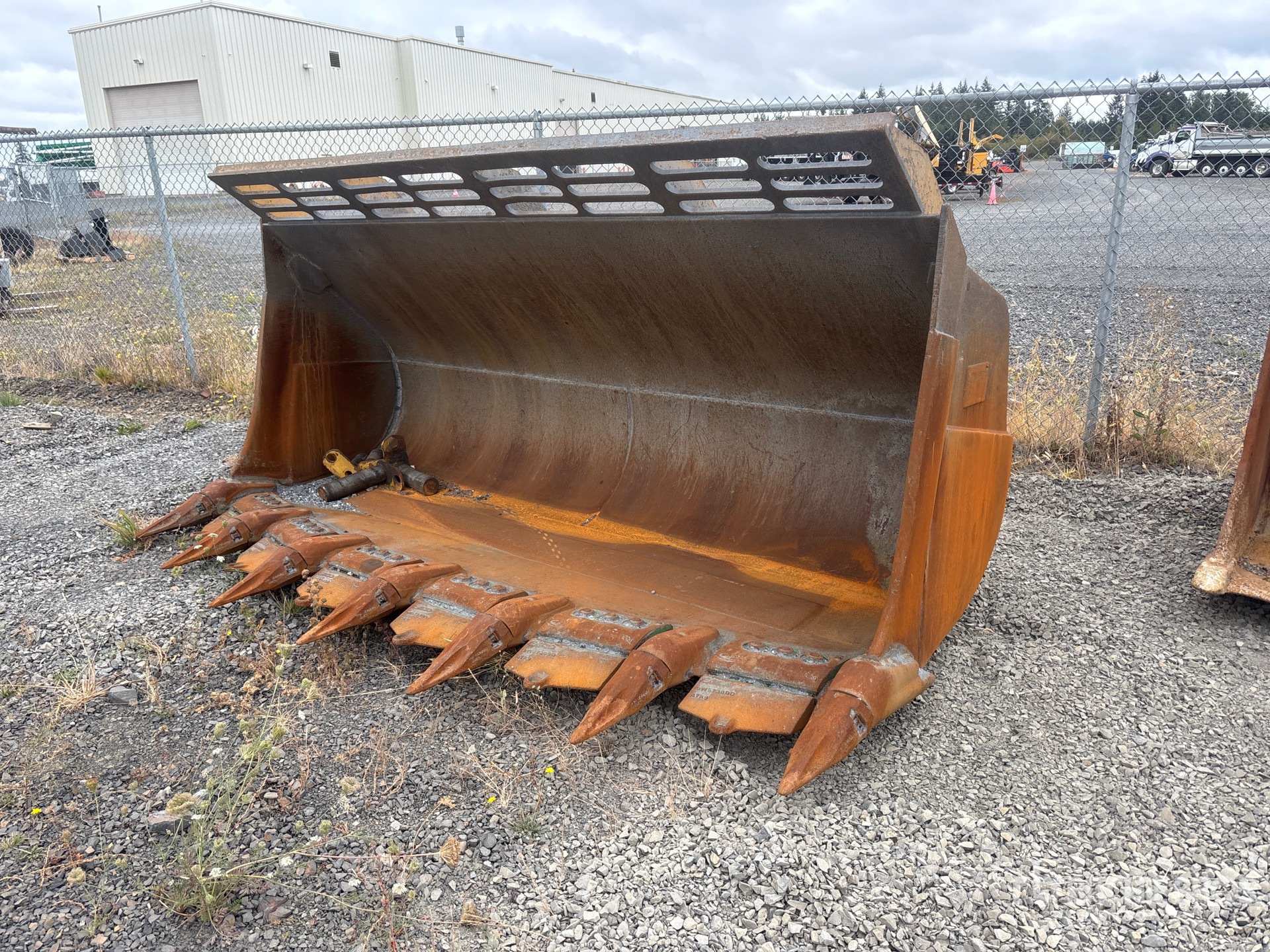  Caterpillar 132 in 4.5 cyd - Fits Cat 980G