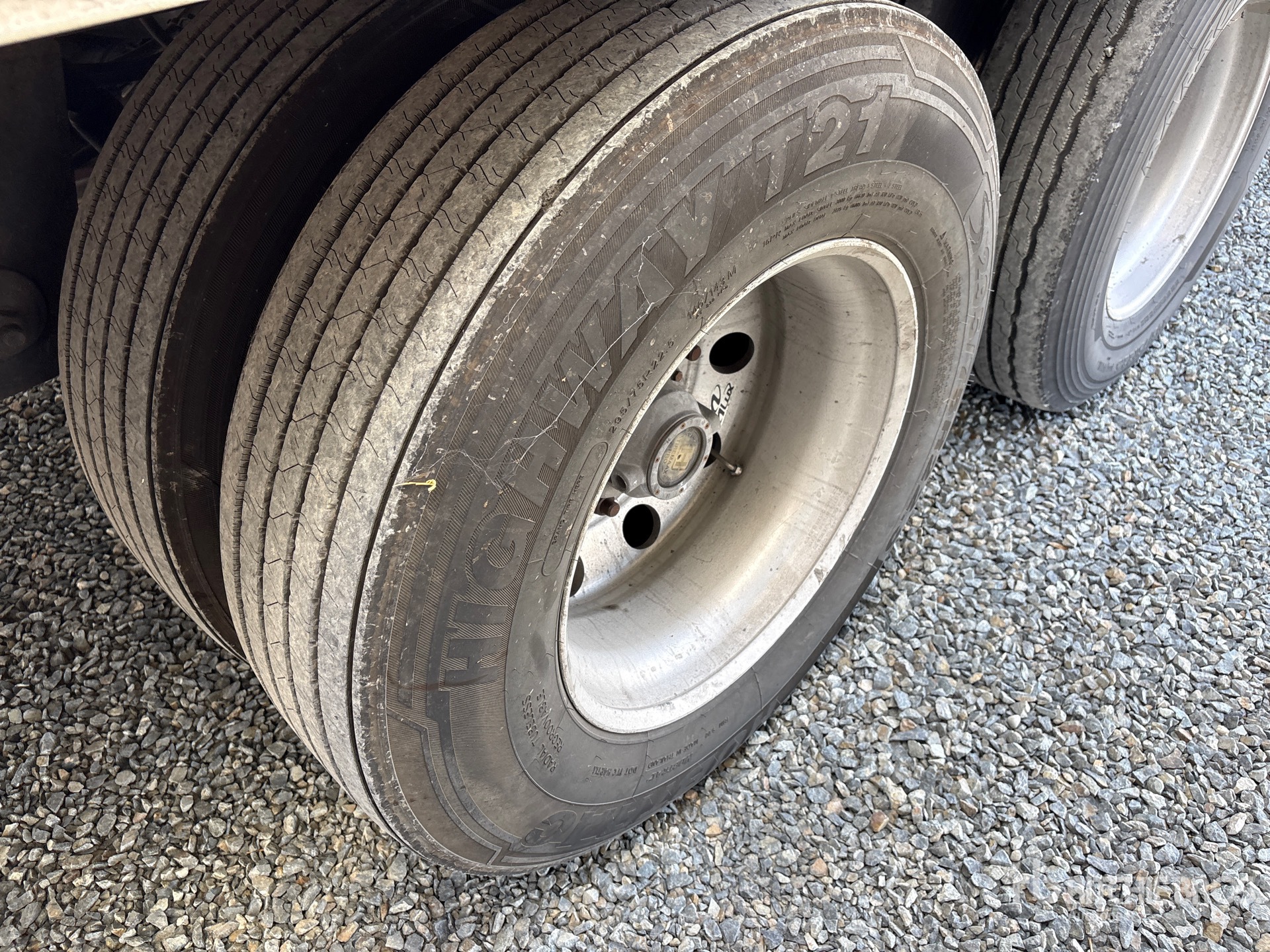 2017 Hyundai VR2530152-AS