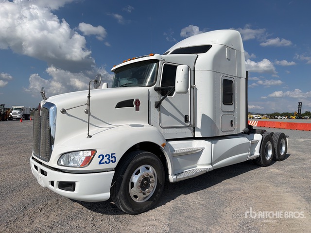2014 Kenworth T660 T/A Sleeper Truck Tractor