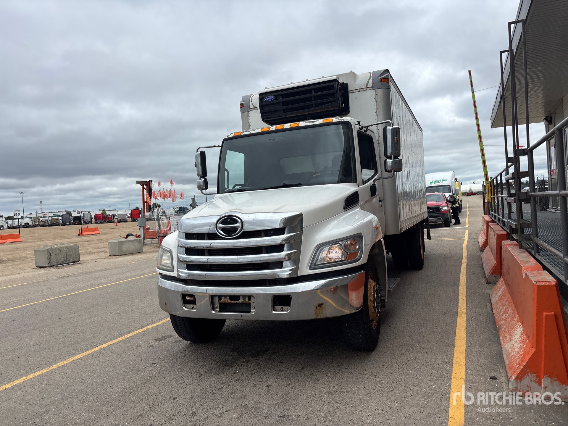 2013 Hino 268