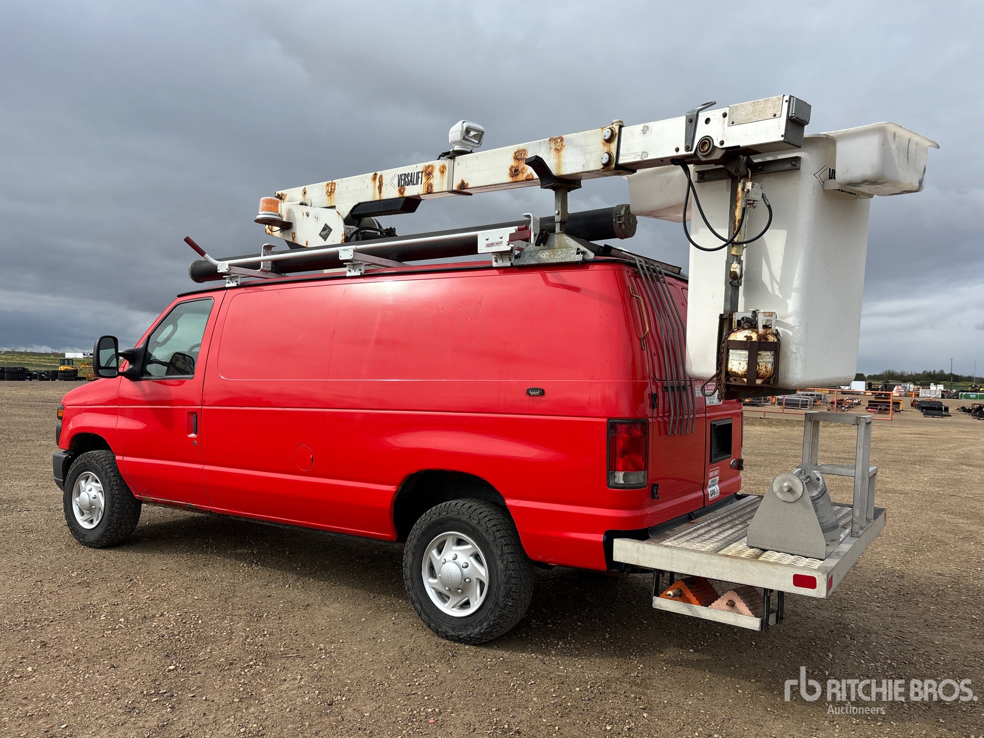 2014 Ford ECONOLINE E-350