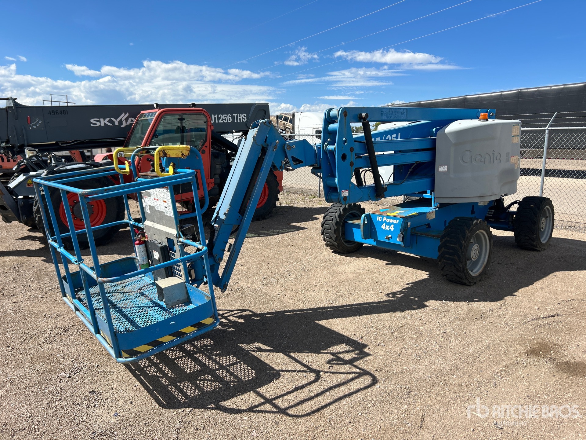 Photo of 2014 Genie Z45/25JRT