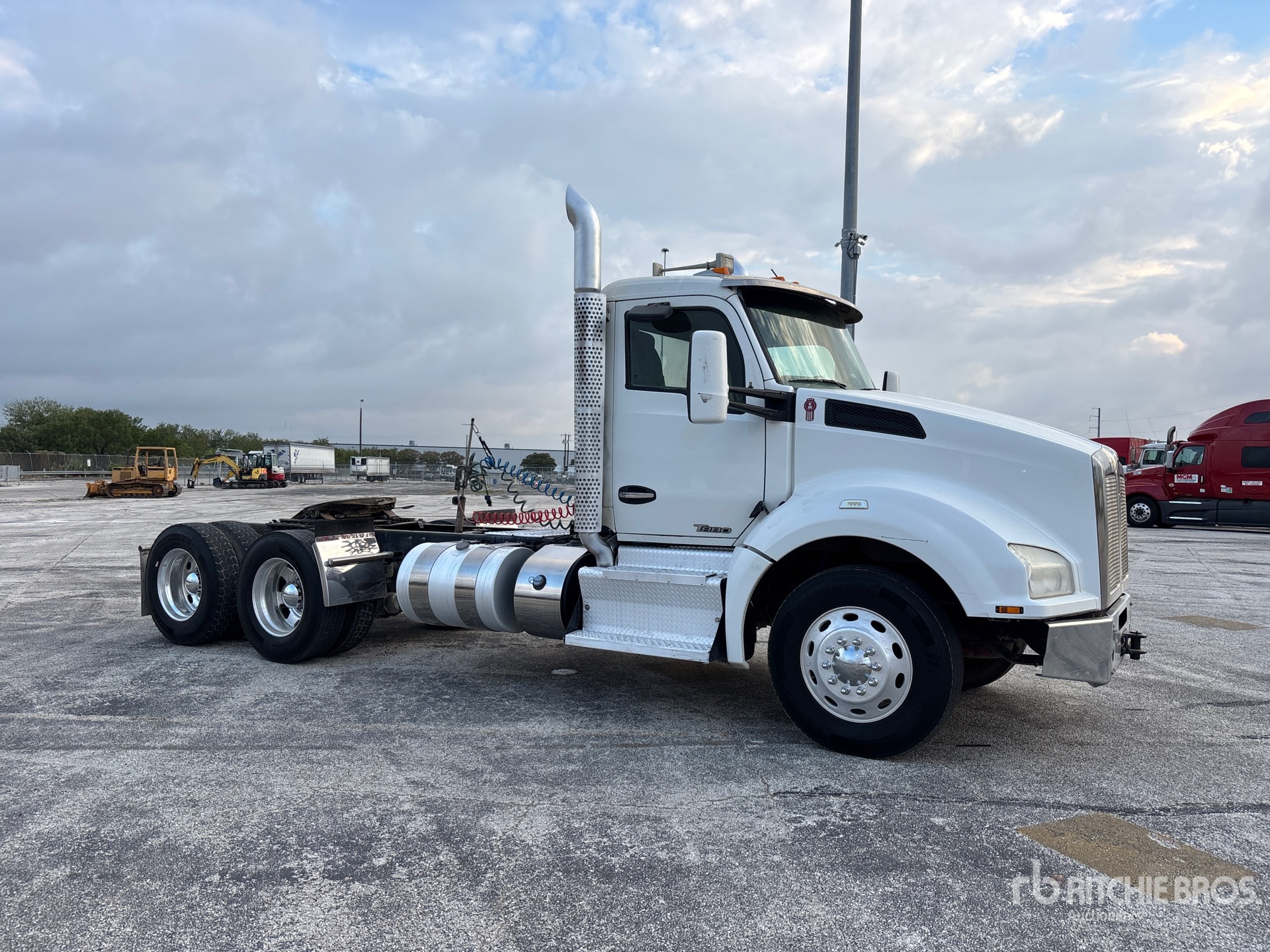 2016 Kenworth T880