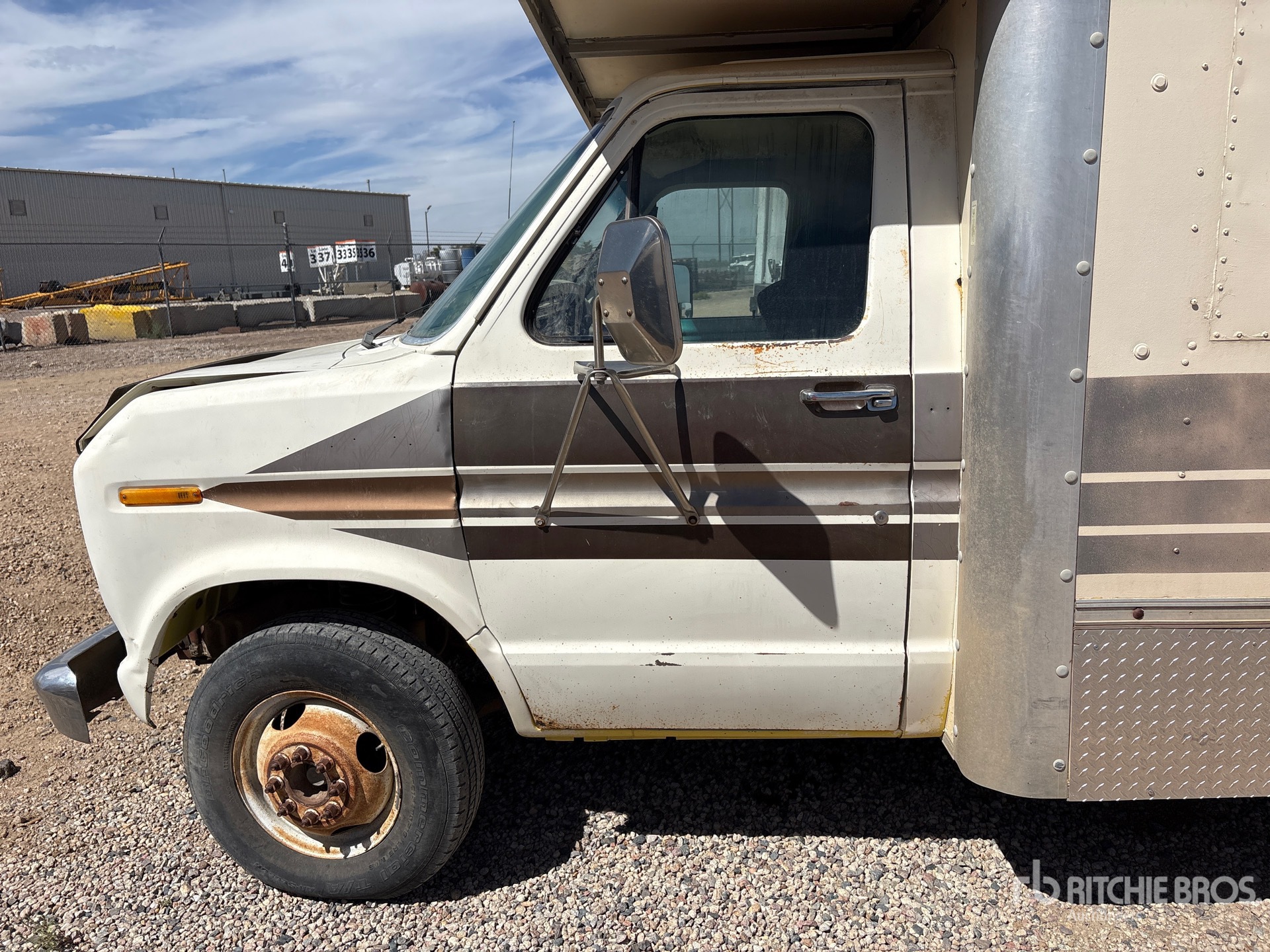1990 Ford E-350