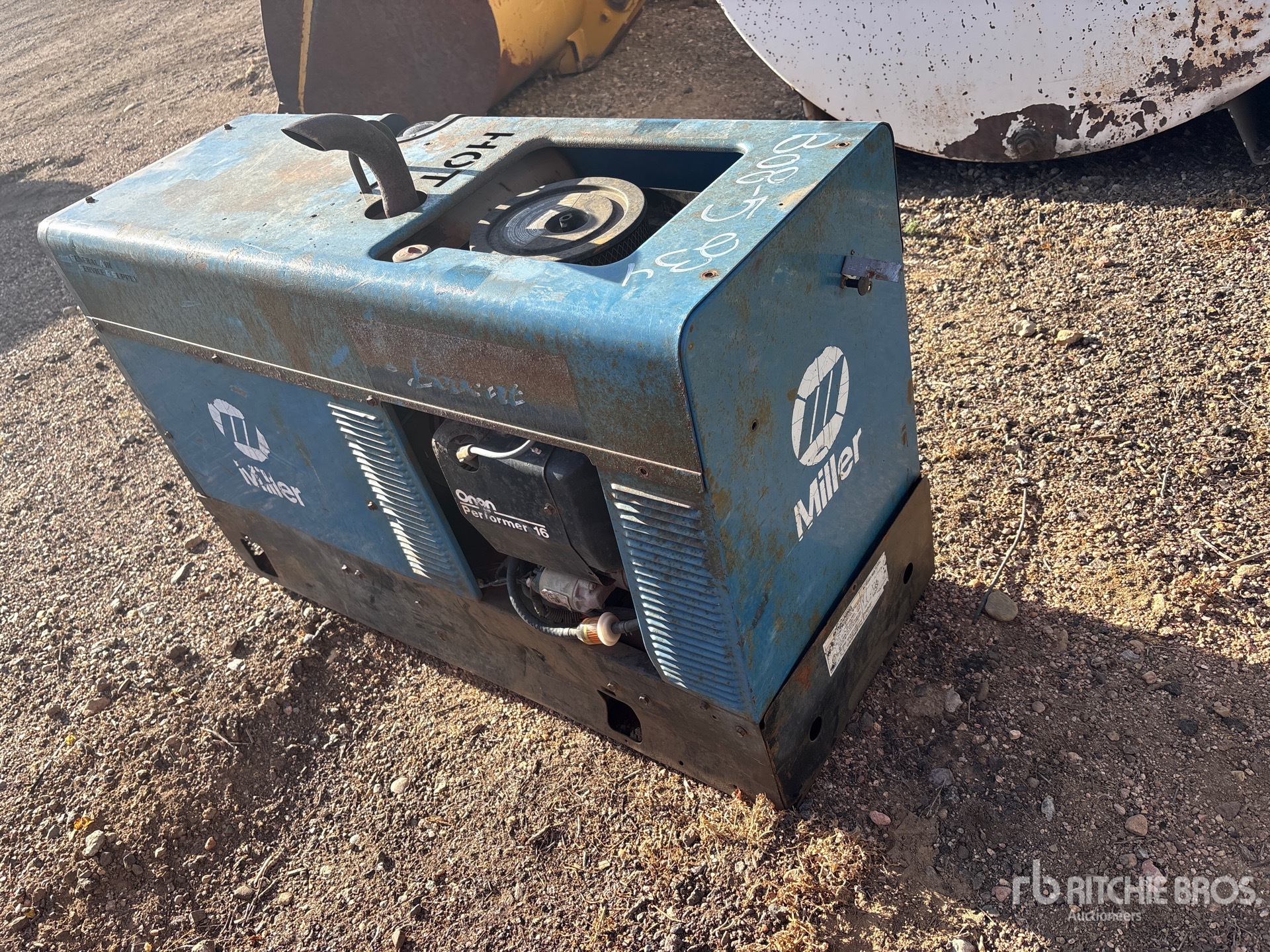 Miller BOBCAT 225