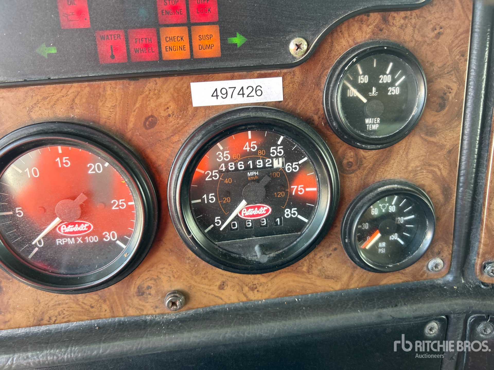 2004 Peterbilt 385