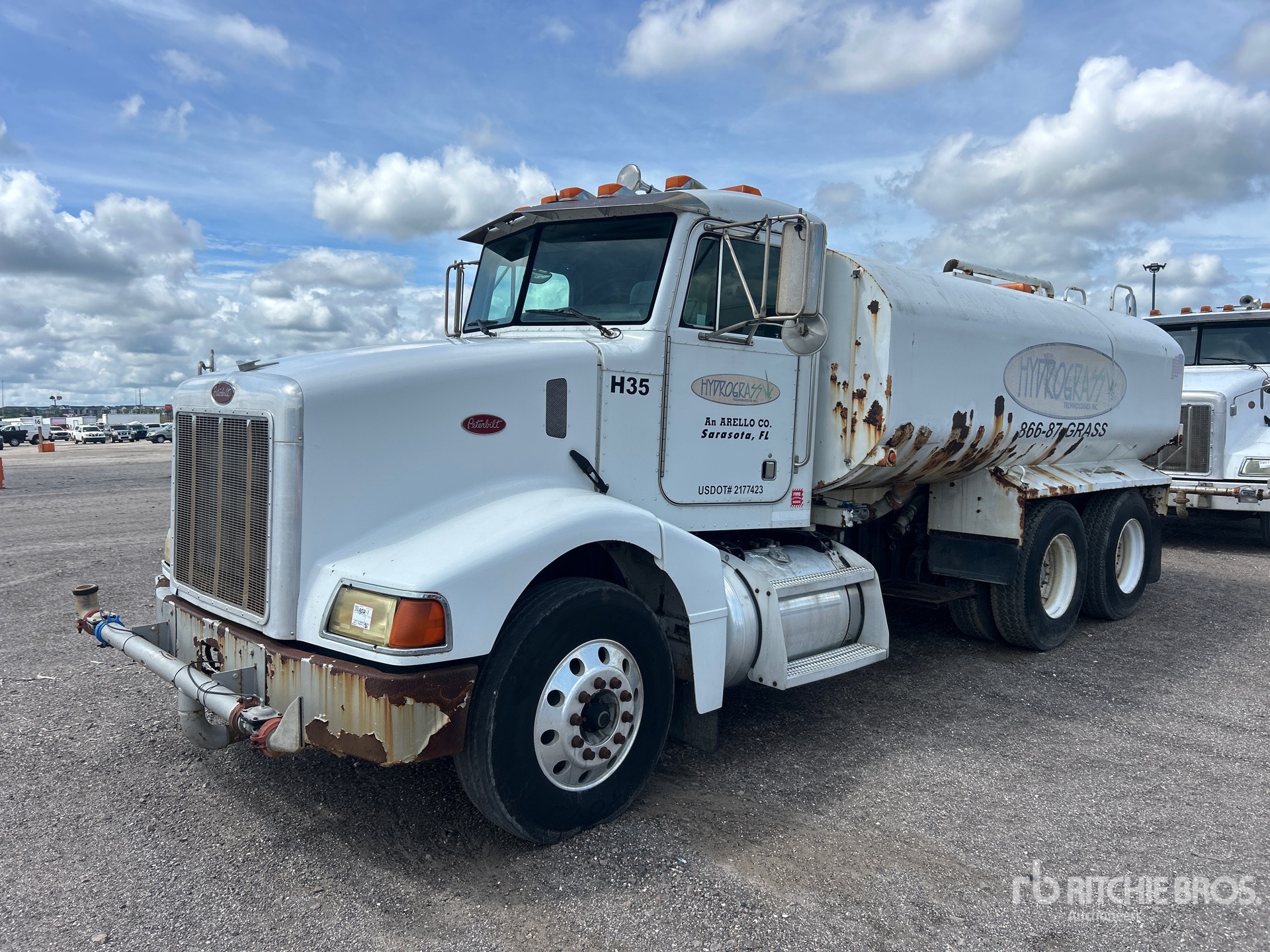 2004 Peterbilt 385