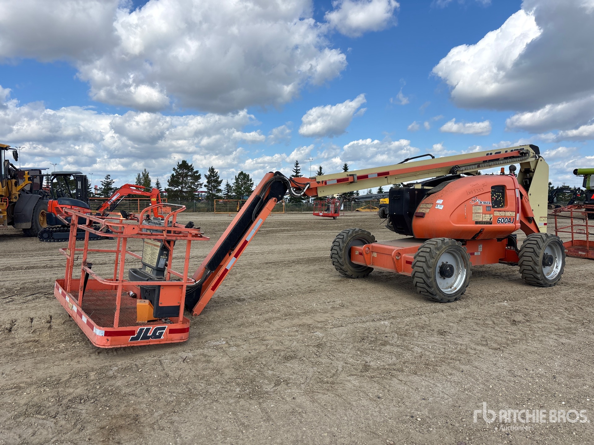 Photo of 2012 JLG 600AJ