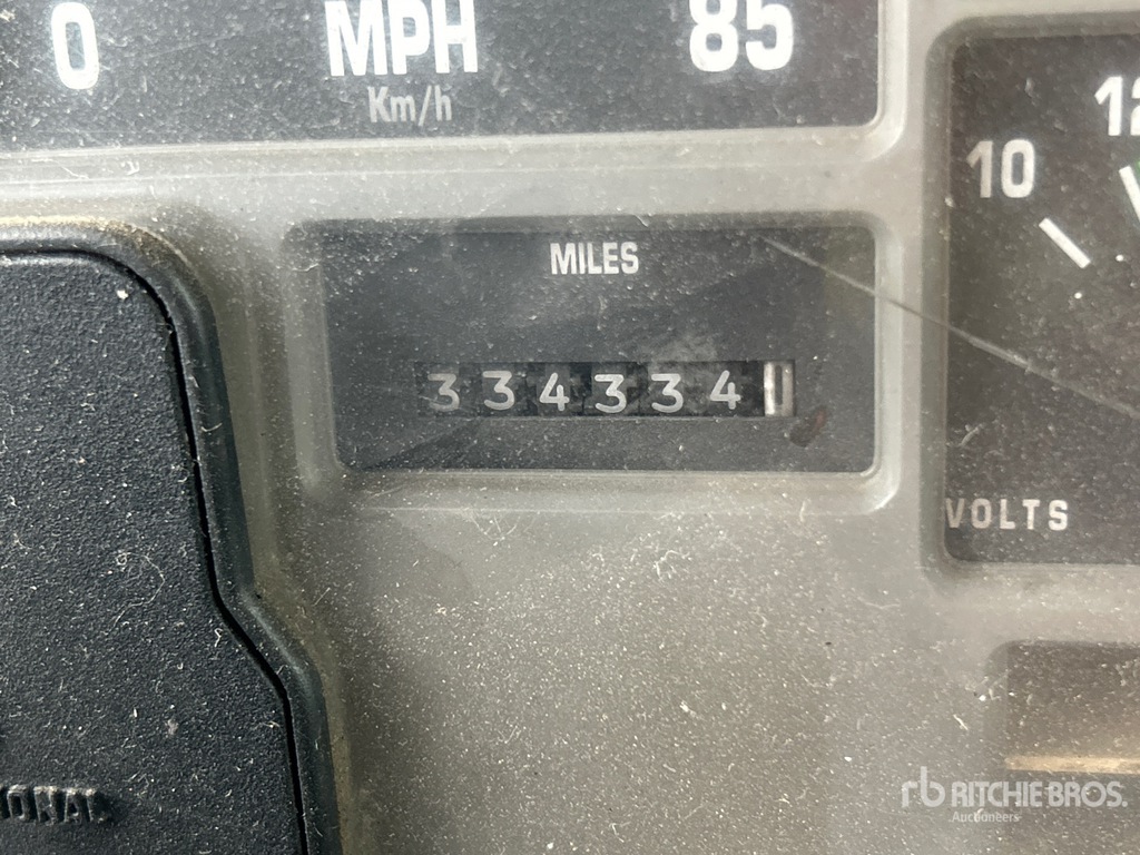 General Appearance with Hour Meter / Odometer