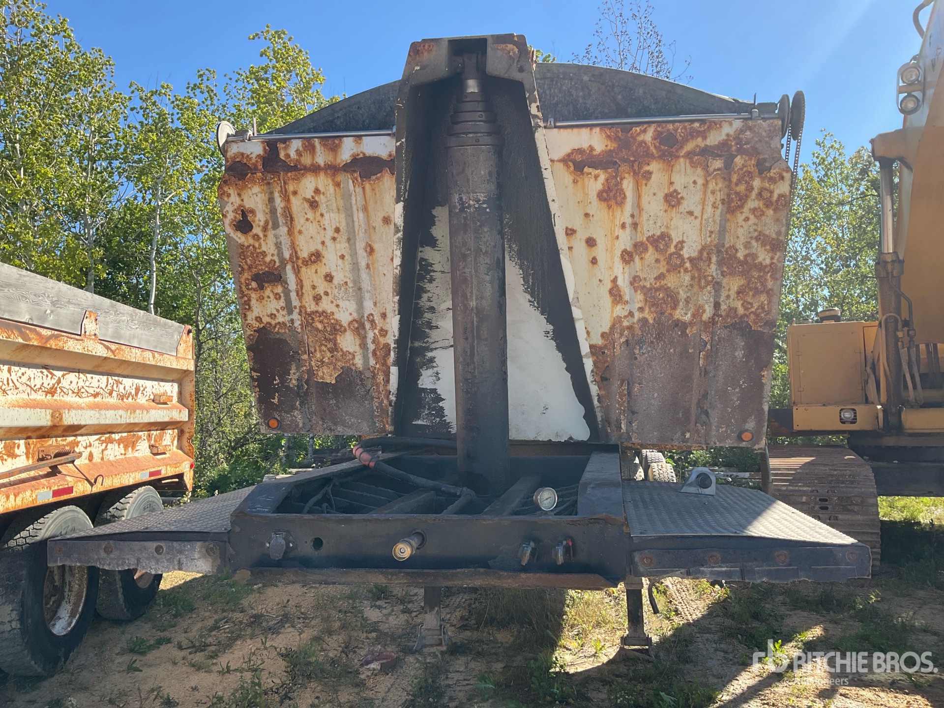 2010 Neustar Tri/A