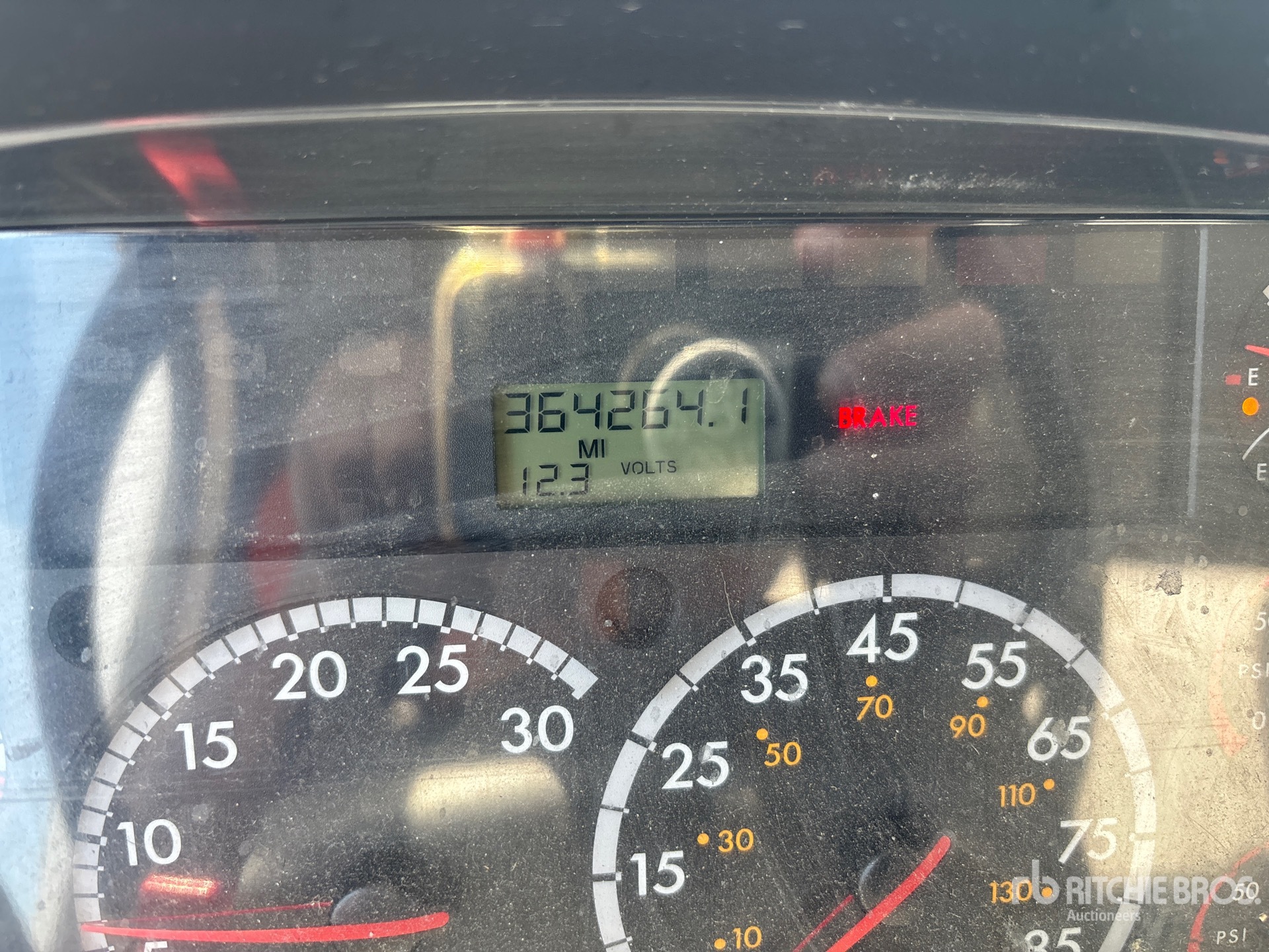 2016 Freightliner M2