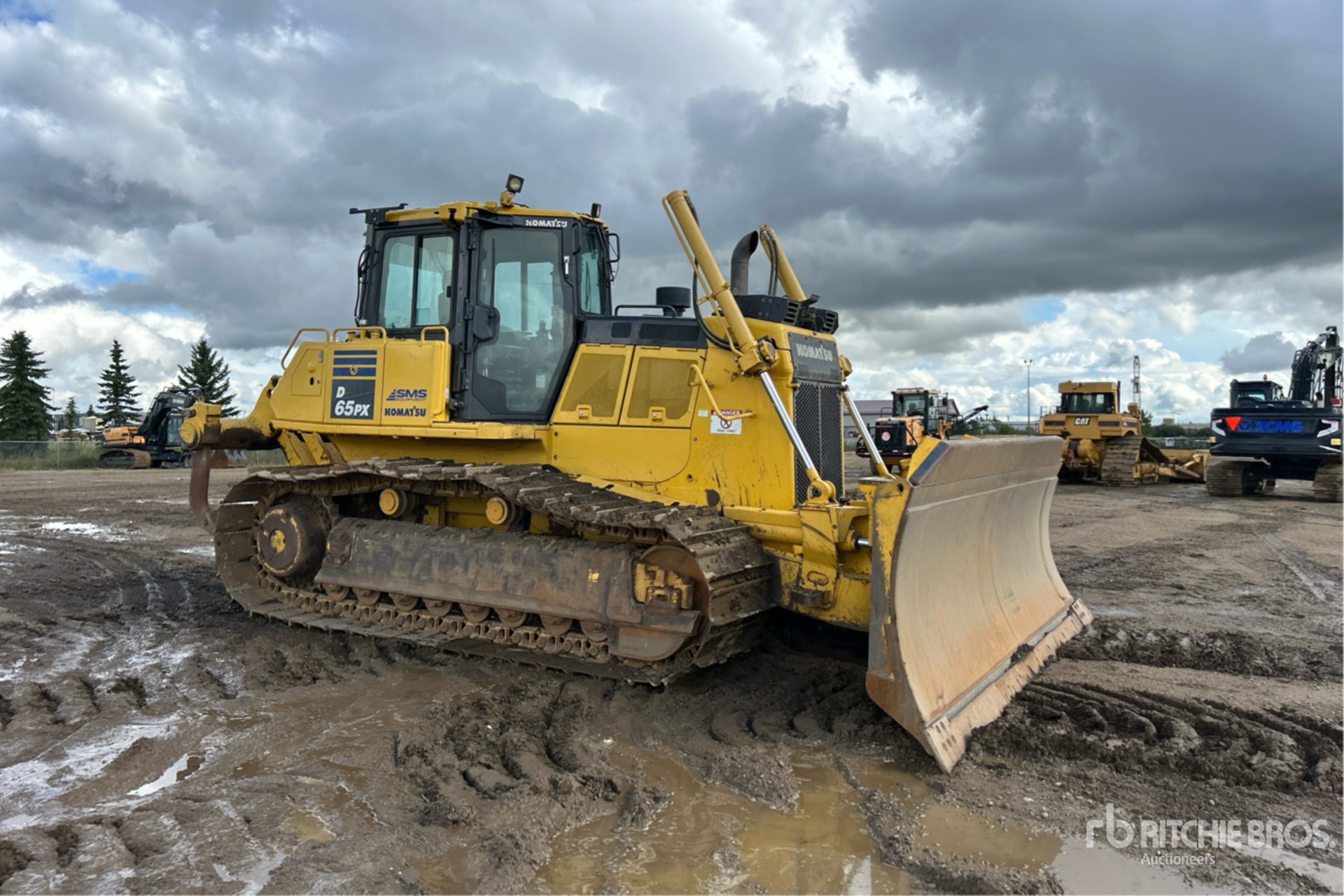 2019 Komatsu D65PX-18