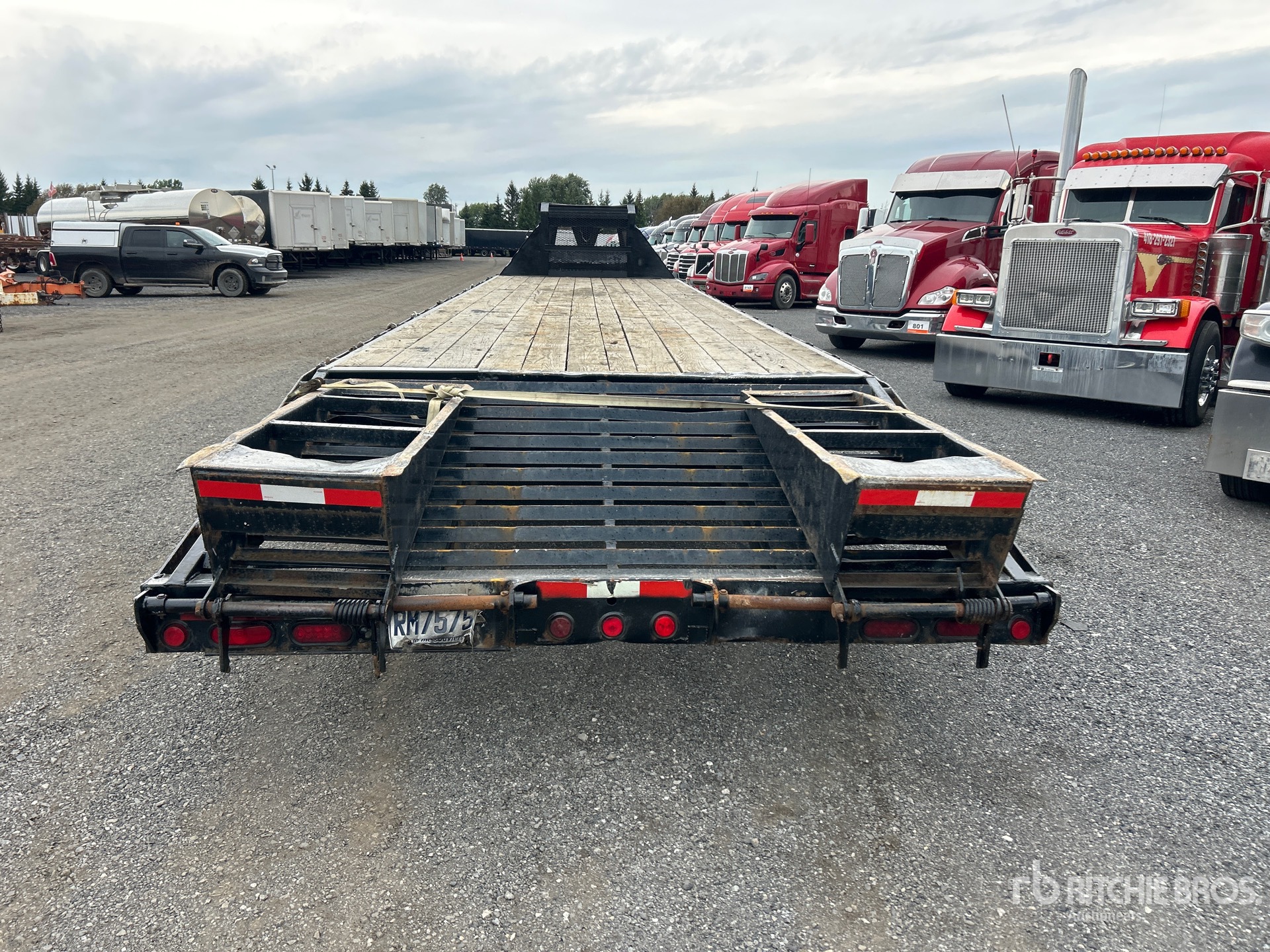 2006 Pj Trailers 38 ft T/A