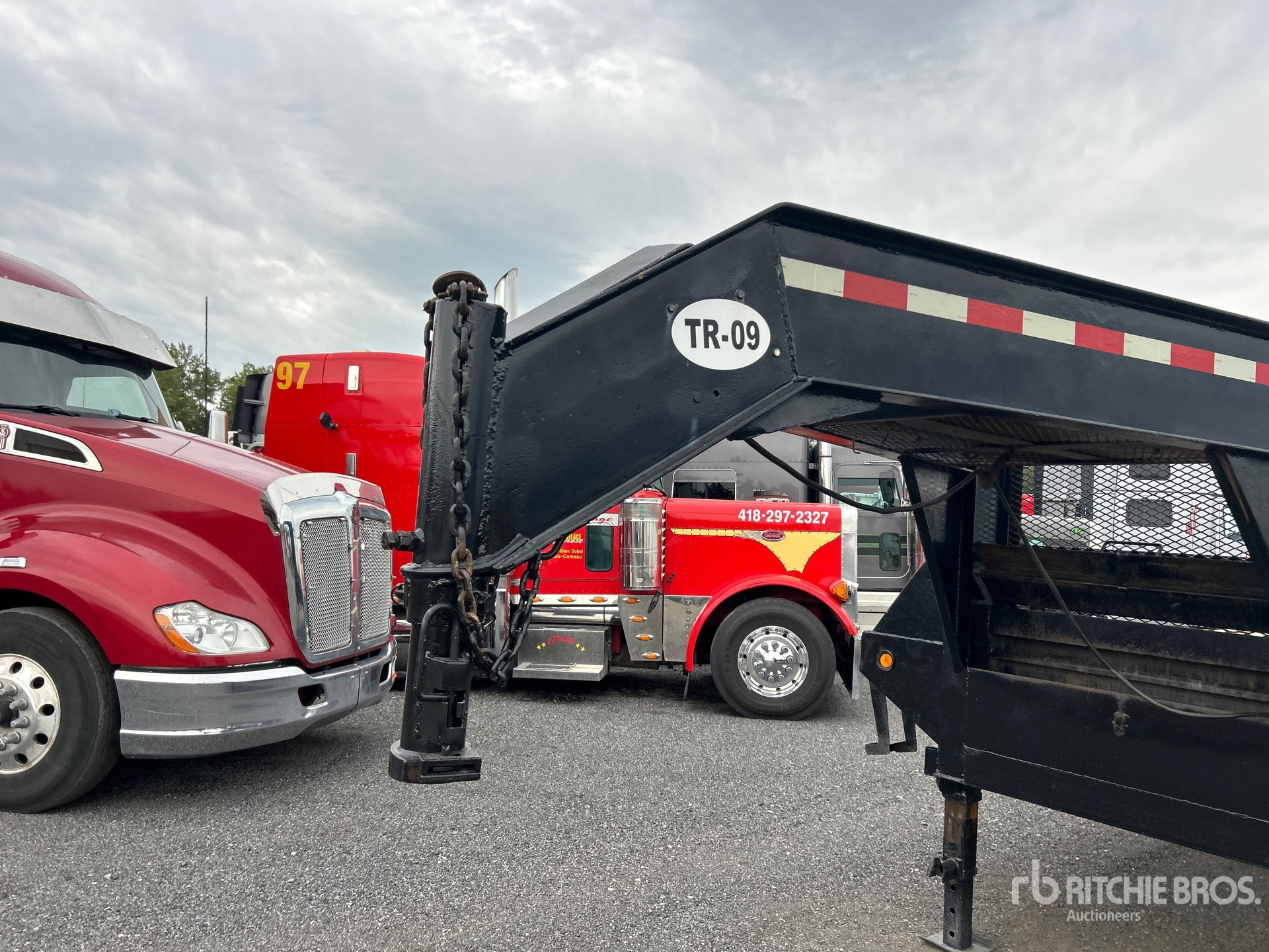 2006 Pj Trailers 38 ft T/A
