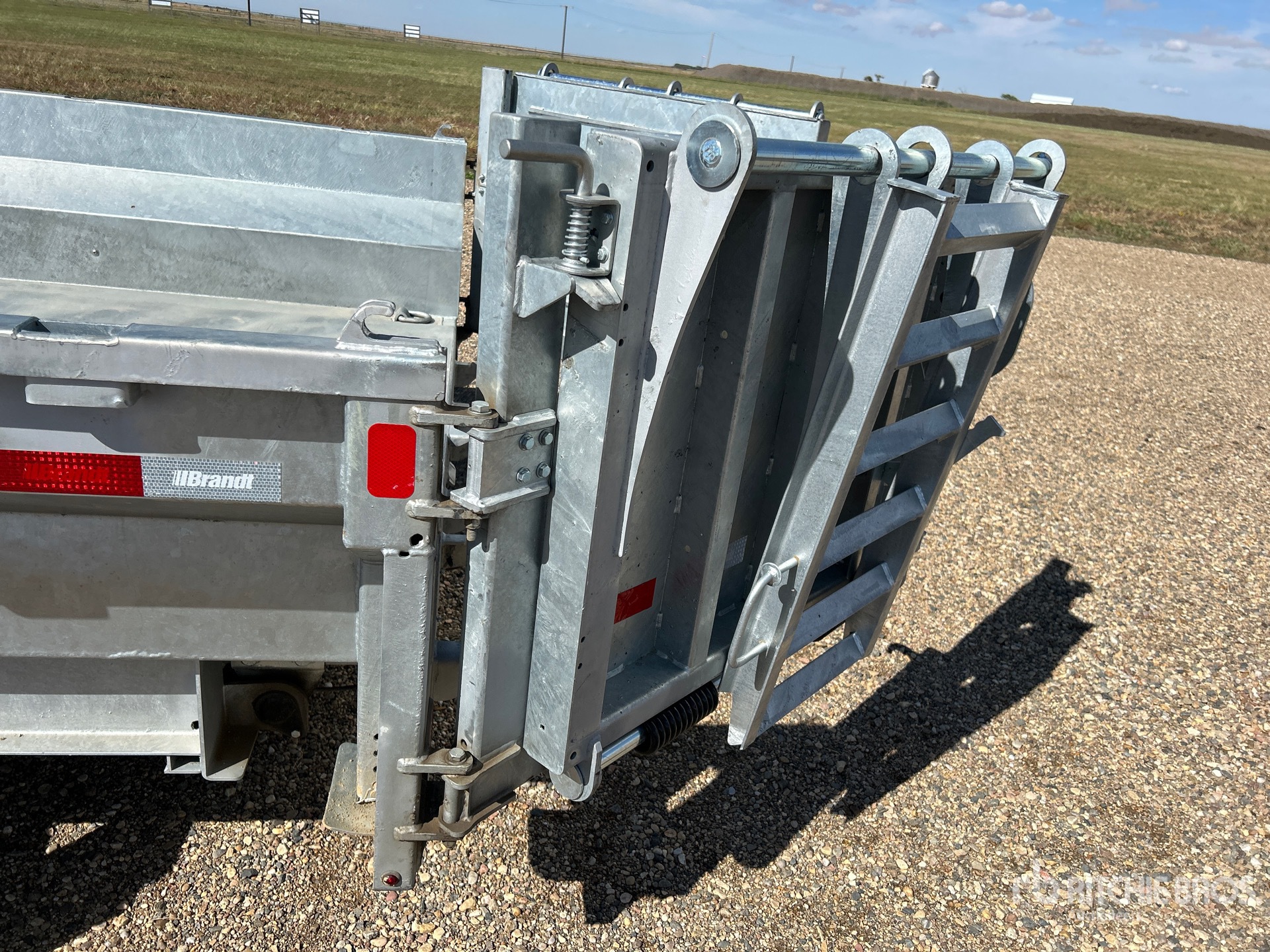 2025 Brandt UBD916