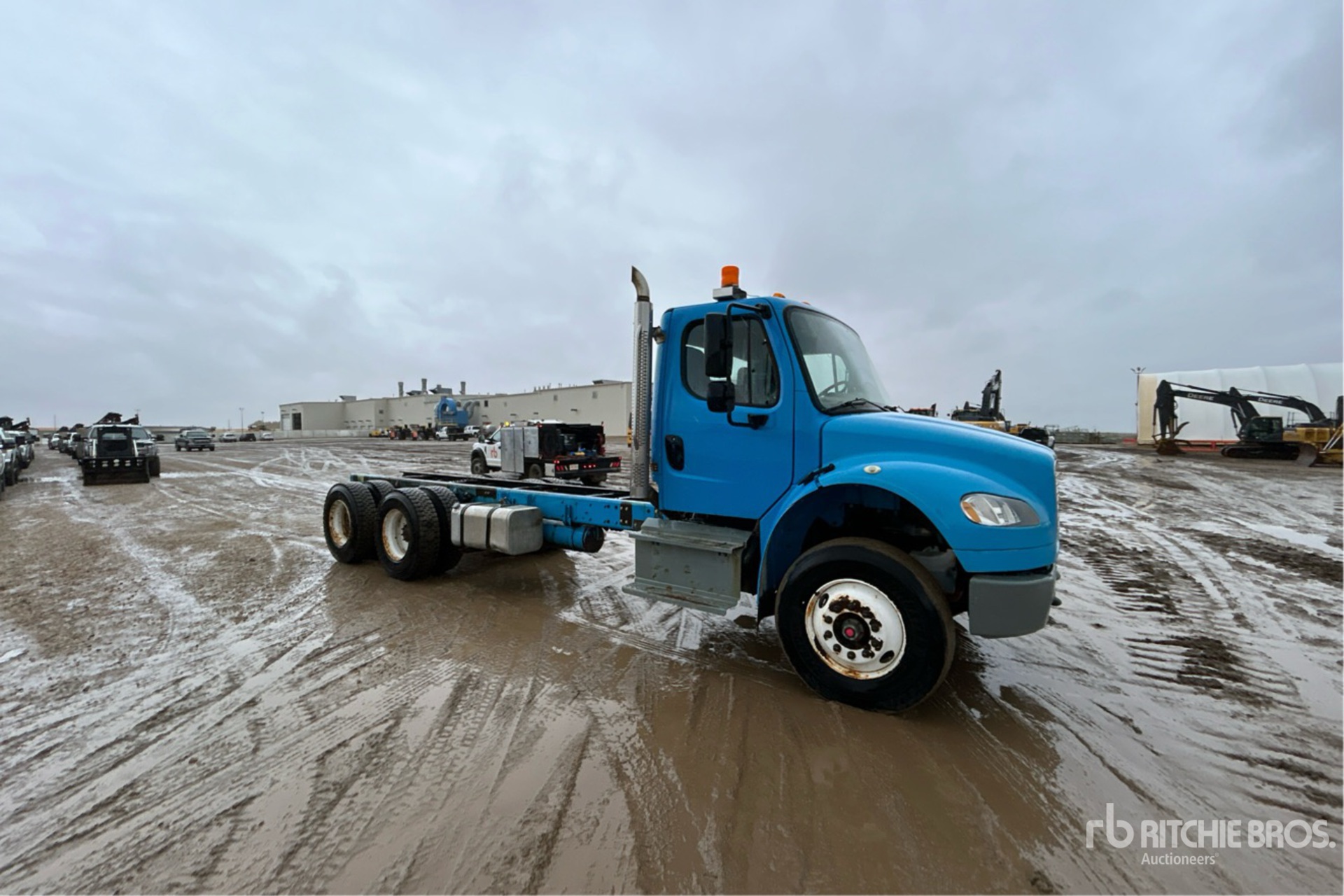 2015 Freightliner M2 106