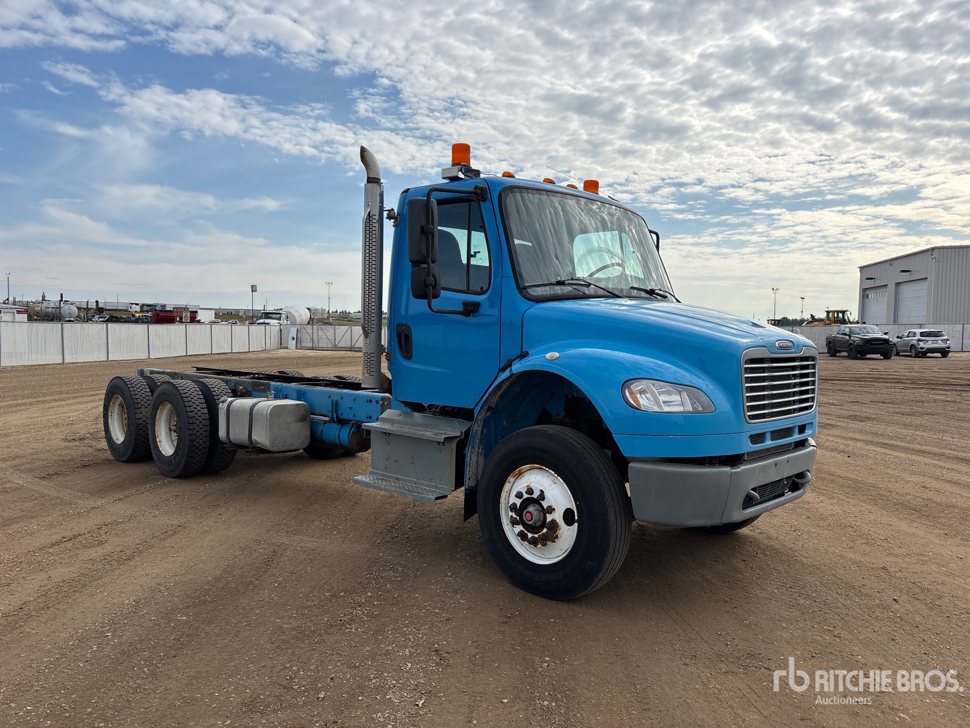 2015 Freightliner M2 106