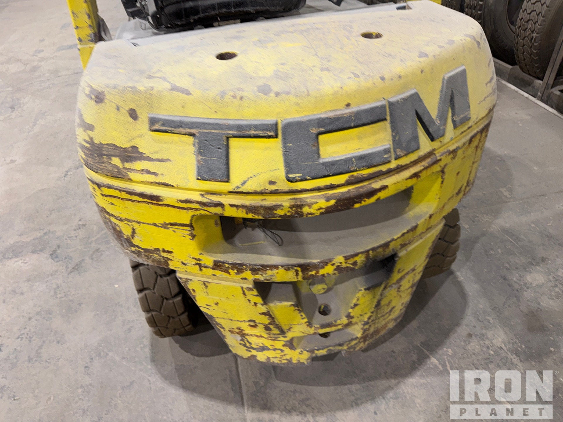 TCM 5000 LB CUSHION TIRE