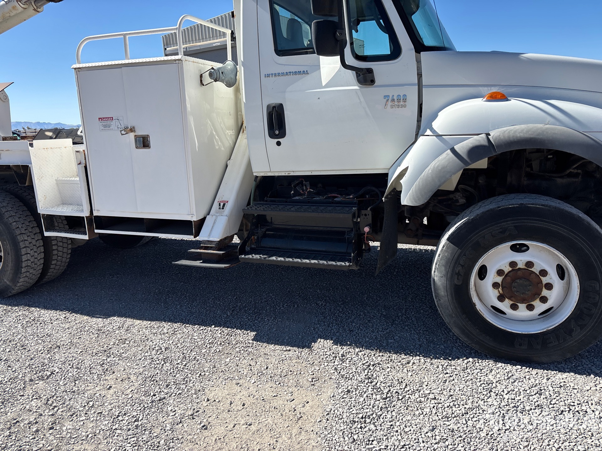 2003 International 7400