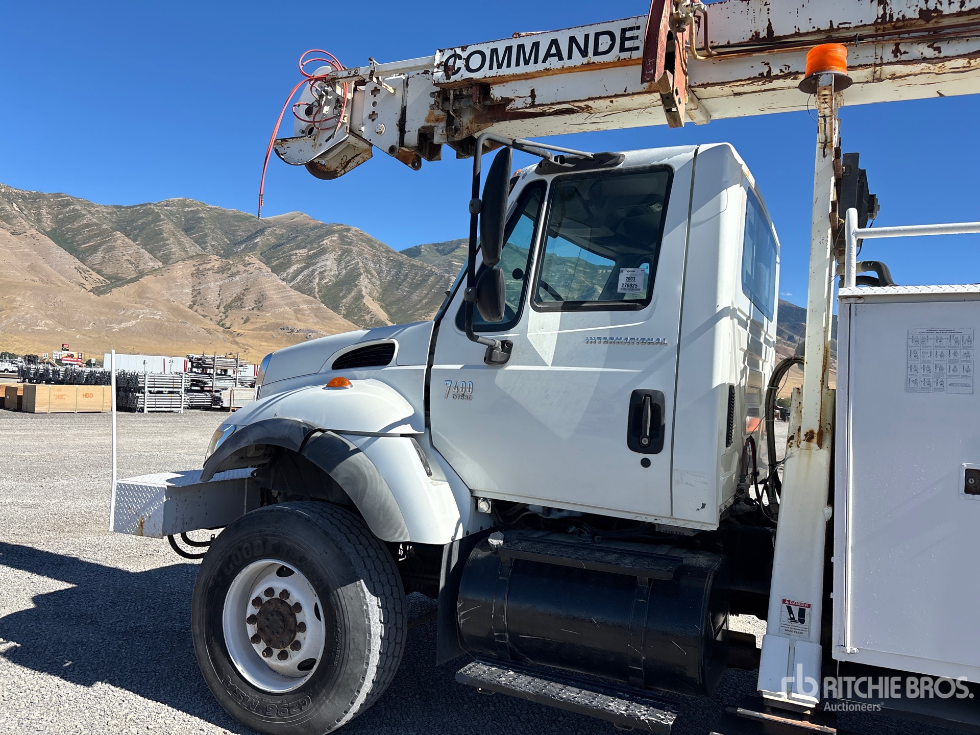 2003 International 7400