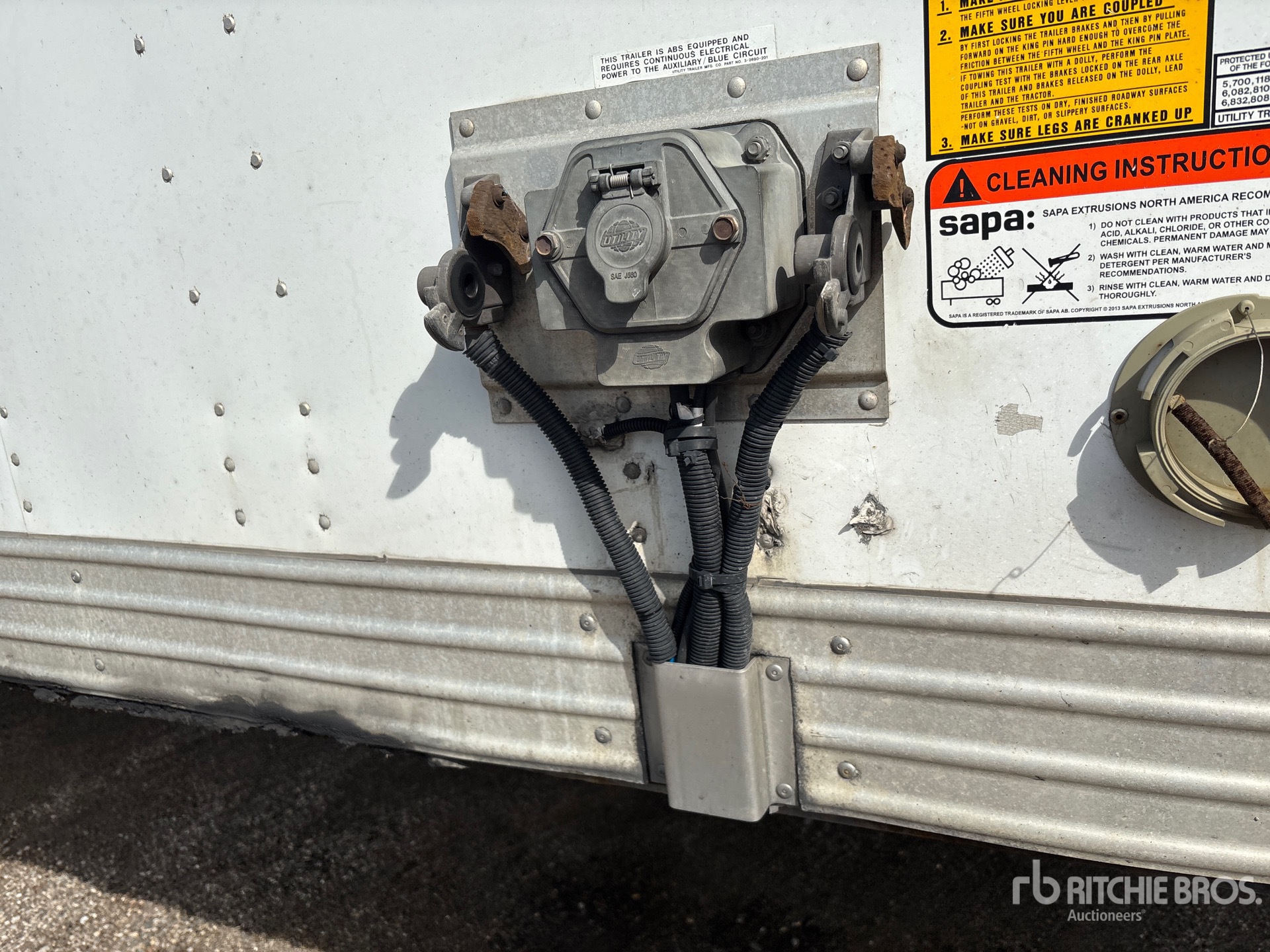 2016 Utility VS2DX