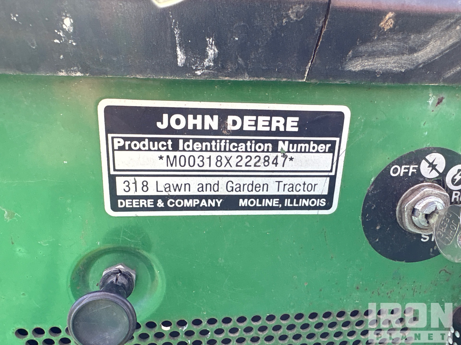 1983 John Deere 318