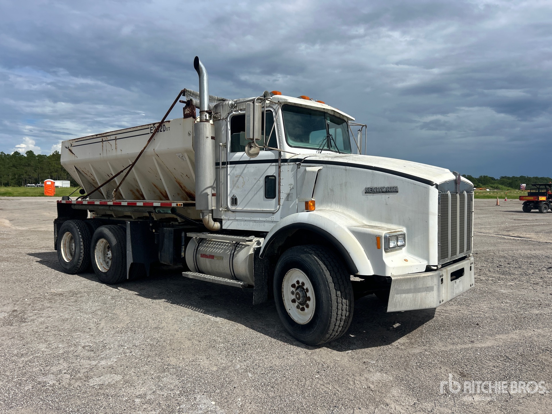 1991 Kenworth T880