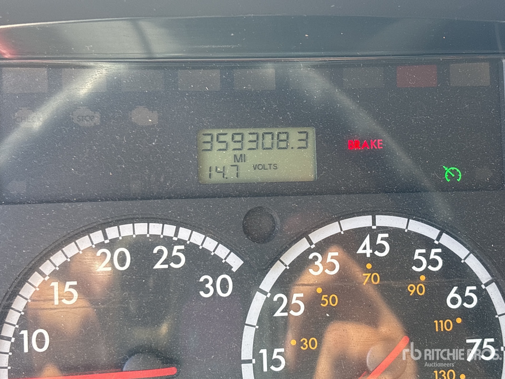 2015 Freightliner M2 106