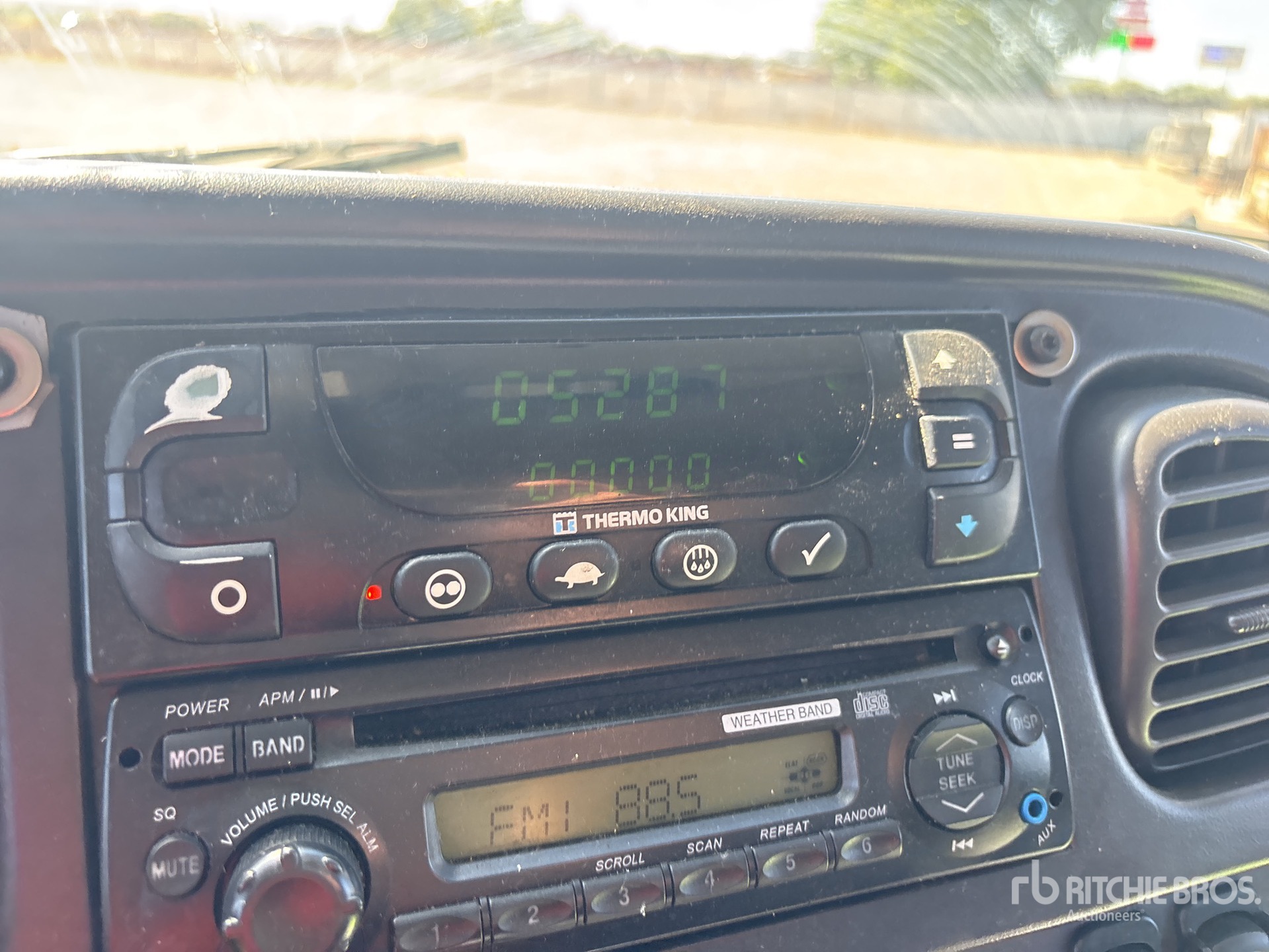 2015 Freightliner M2 106