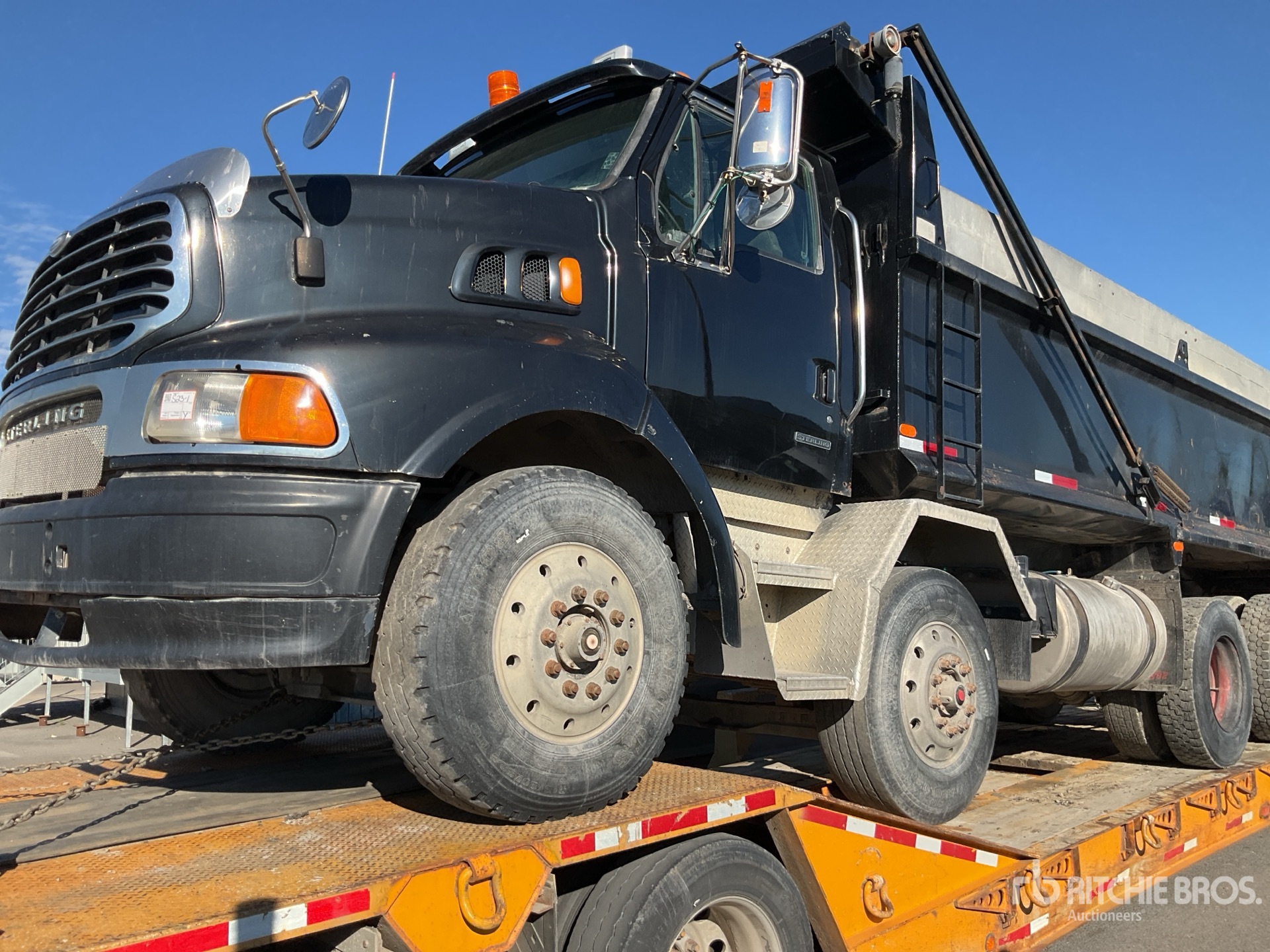 2004 Sterling L9500