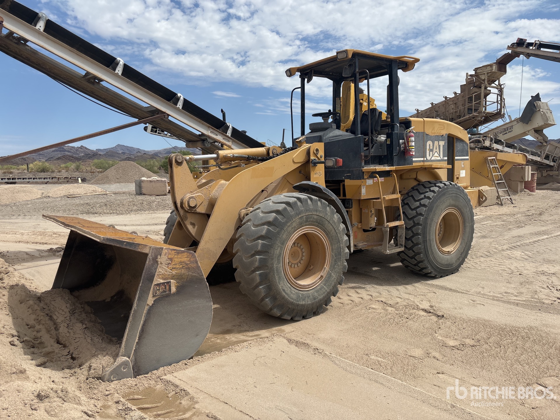 Photo of 2004 Caterpillar 924G