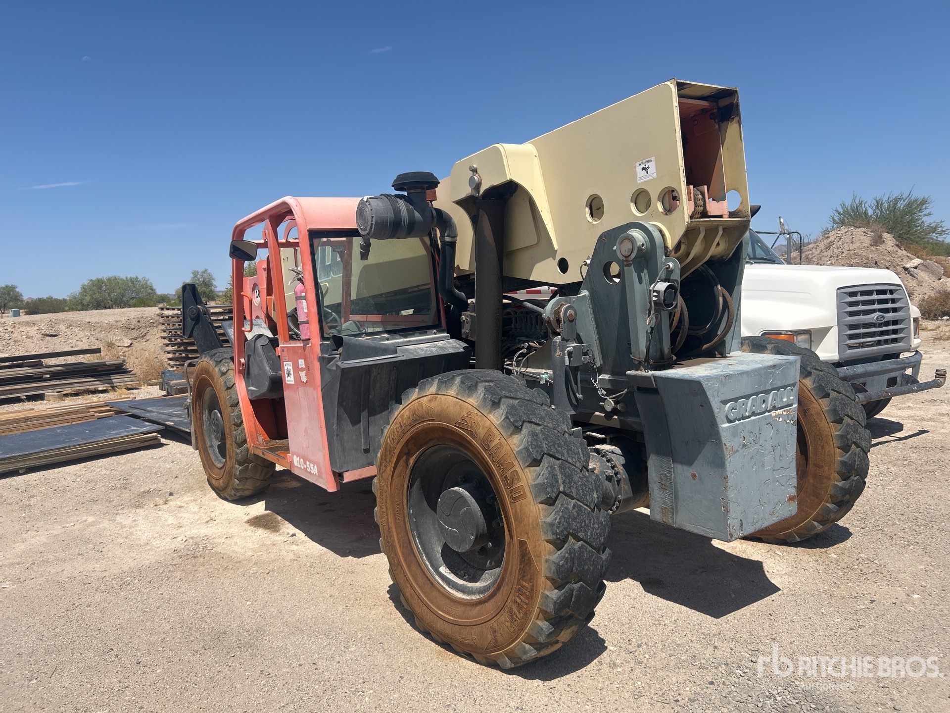 2004 JLG G10-55A