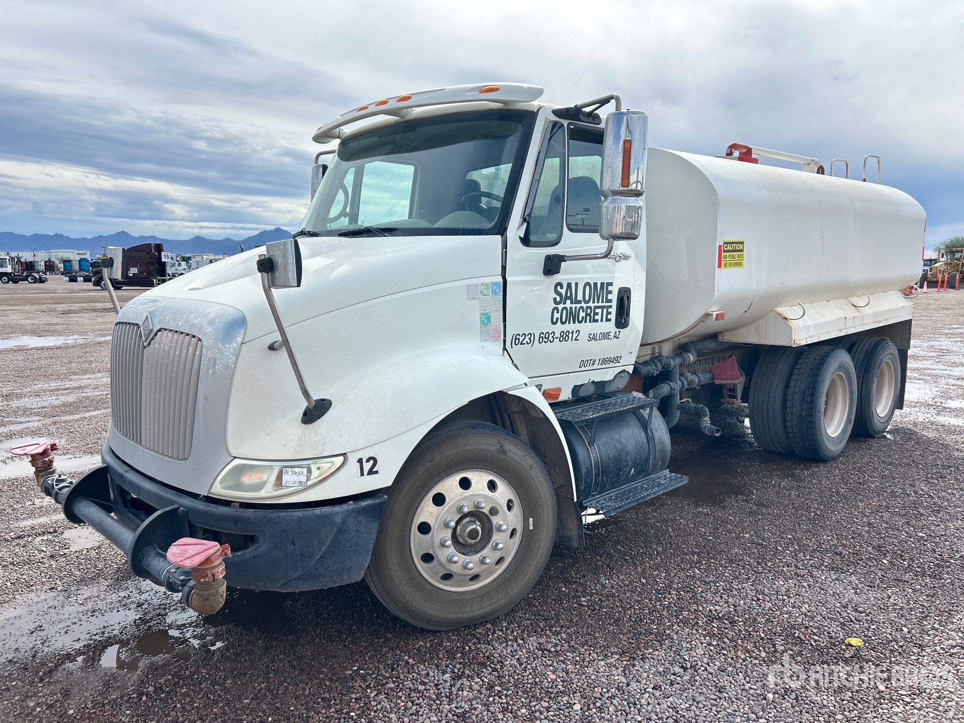 Photo of 2008 International 8600