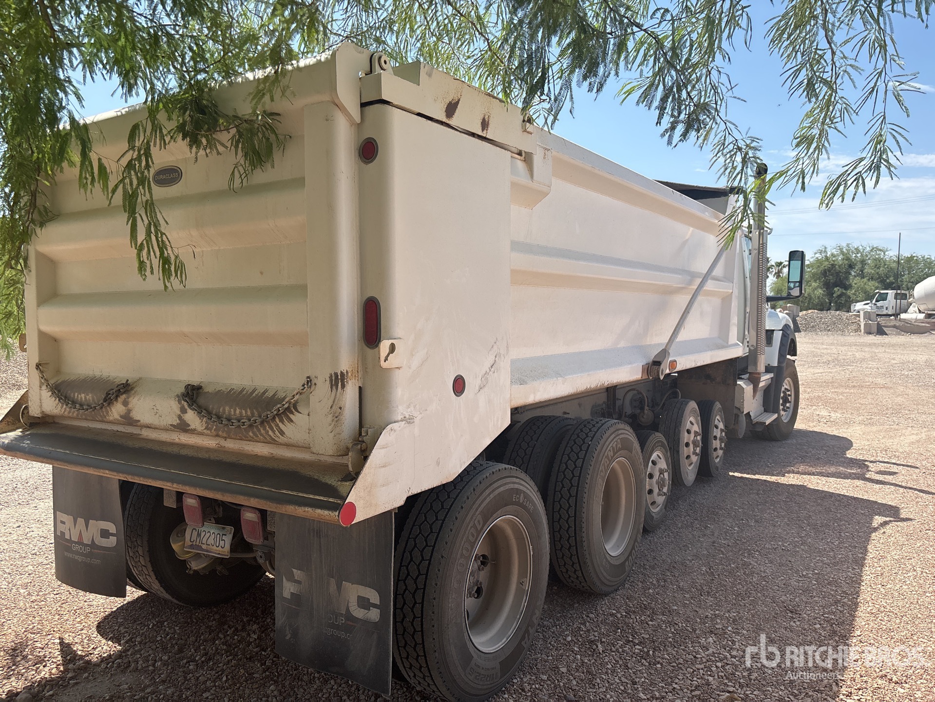 2019 International HV613