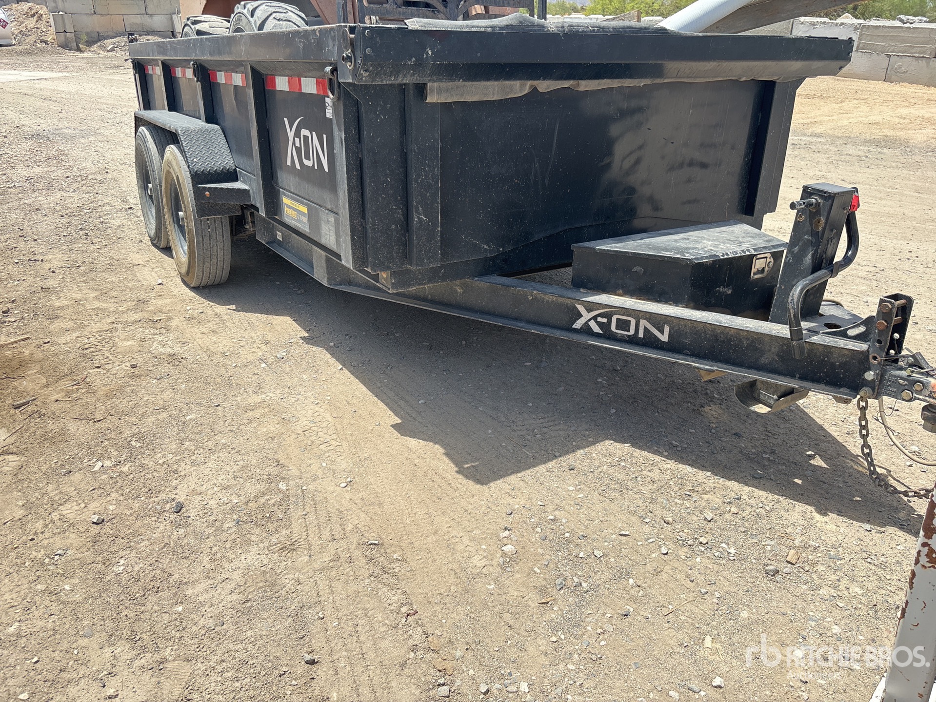 2018 Delco 16 ft T/A
