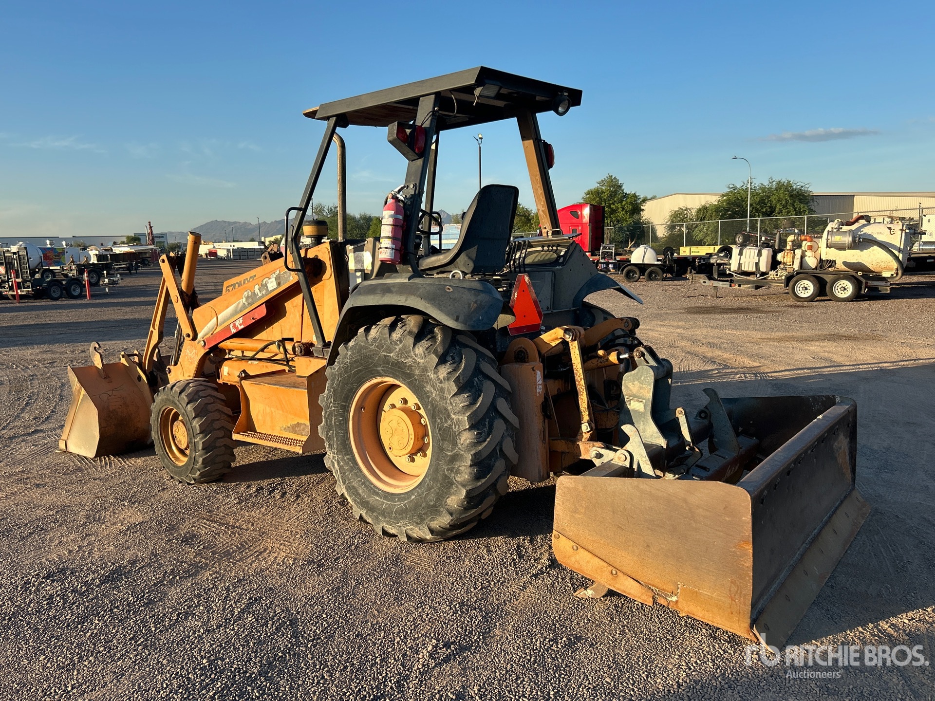 2006 Case 570MXT