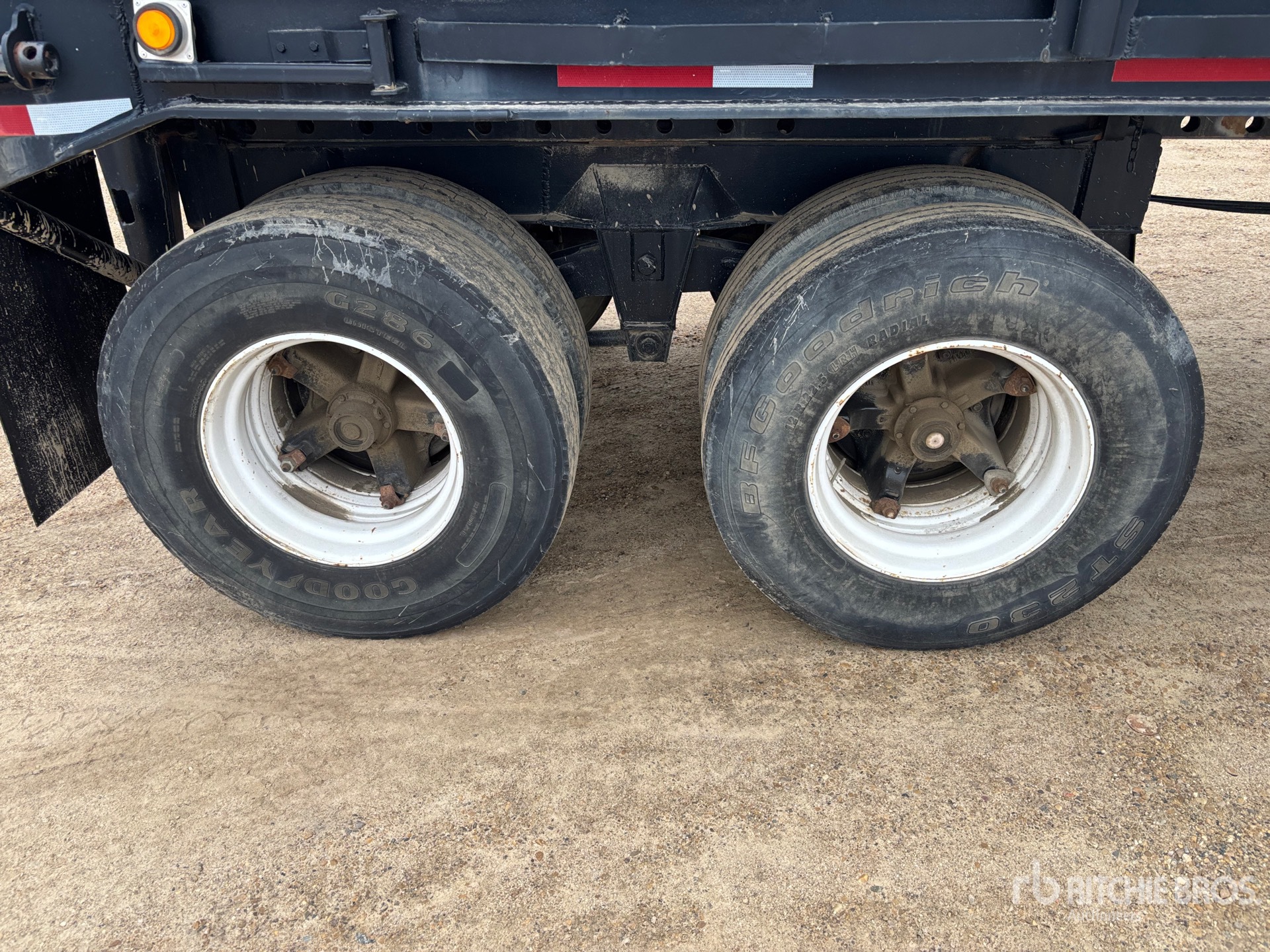 1985 Scona 45 FT T/A FLATBED